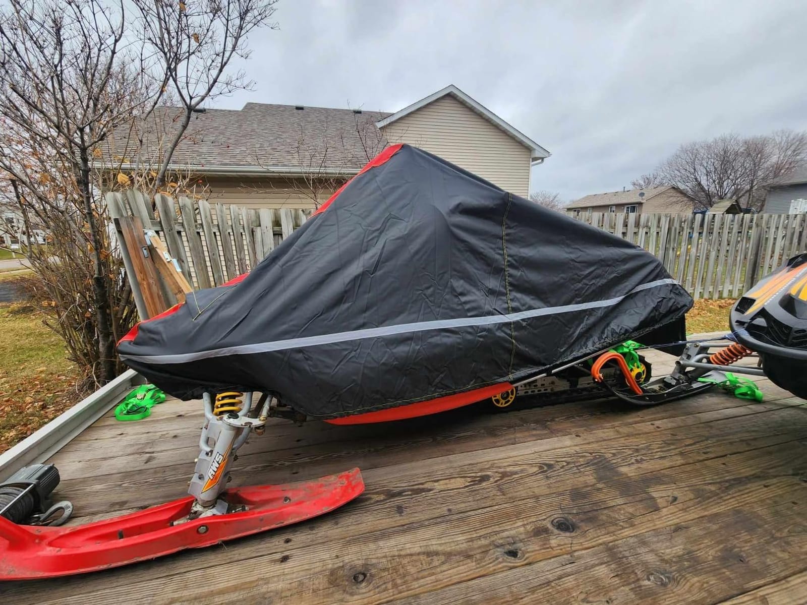 LIBZAKI Snowmobile Cover Waterproof Sled Ski Cover 600D Heavy Duty Oxford Fabric Freeze-Resistant Down to -40°F Compatible with Polaris,Ski-Doo,Arctic Cat,Yamaha,Lynx,Camso,CFMOTO 126