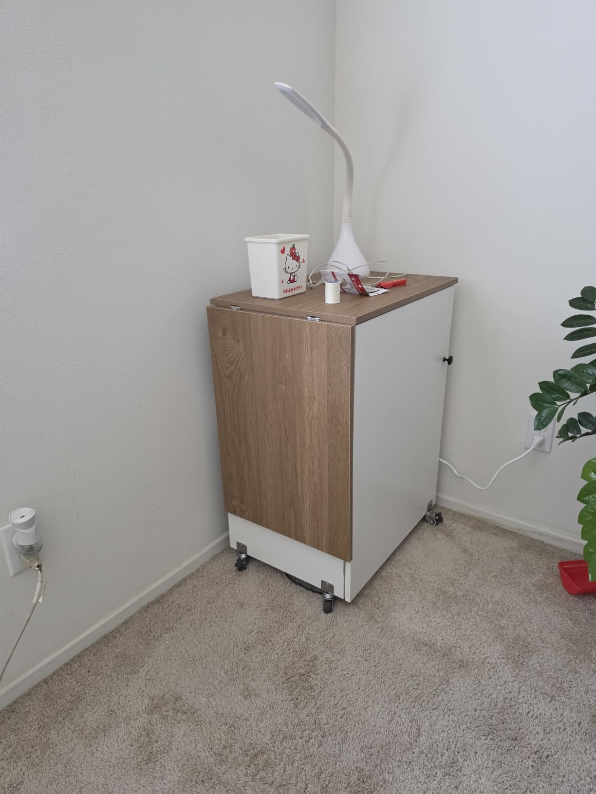 COSTWAY Folding Sewing Table, Craft Cabinet w/Lockable Wheels, Natural customer photo 1