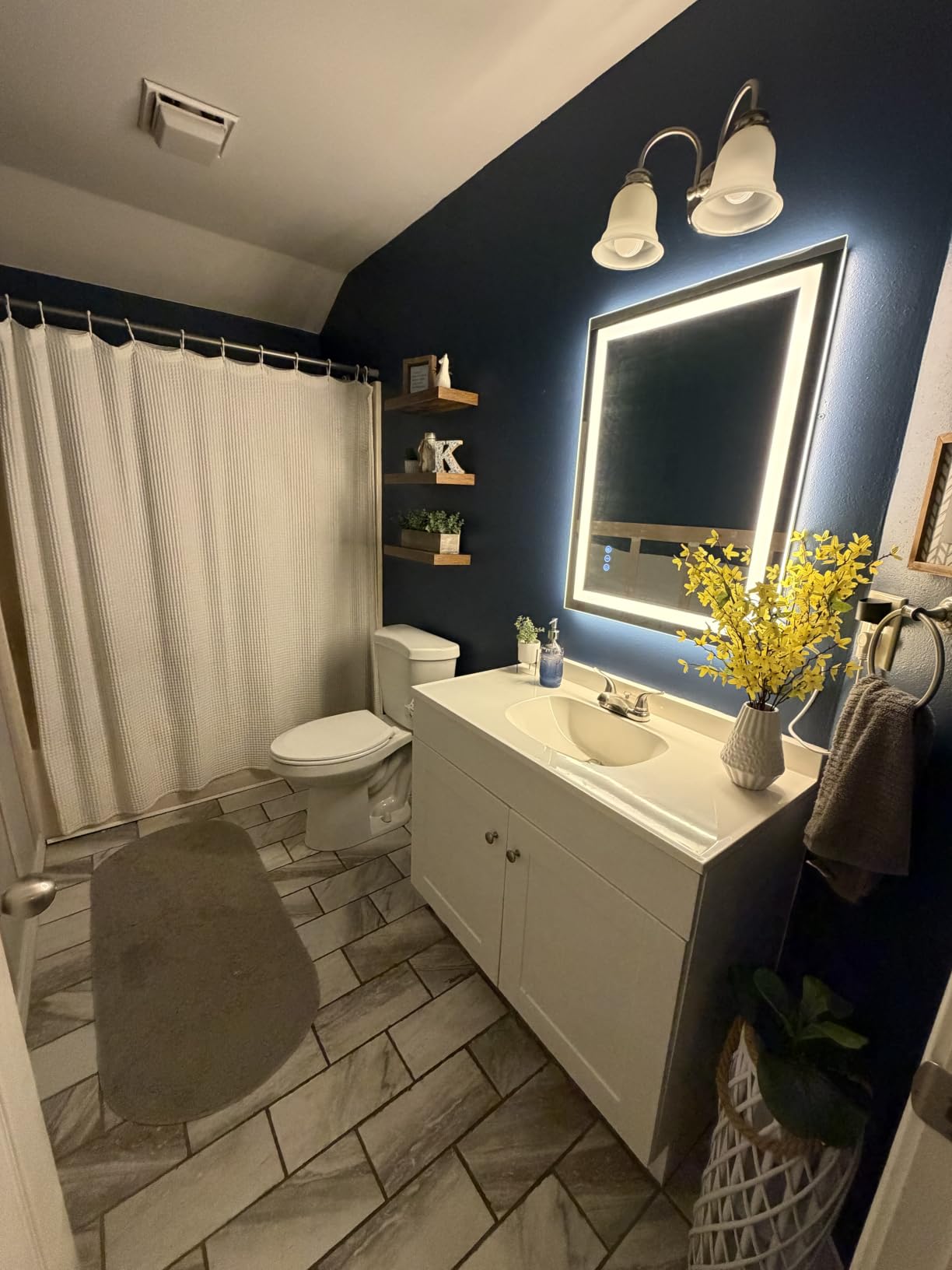 USHOWER 40x32 Inch LED Bathroom Mirror for Over Sink customer photo 1