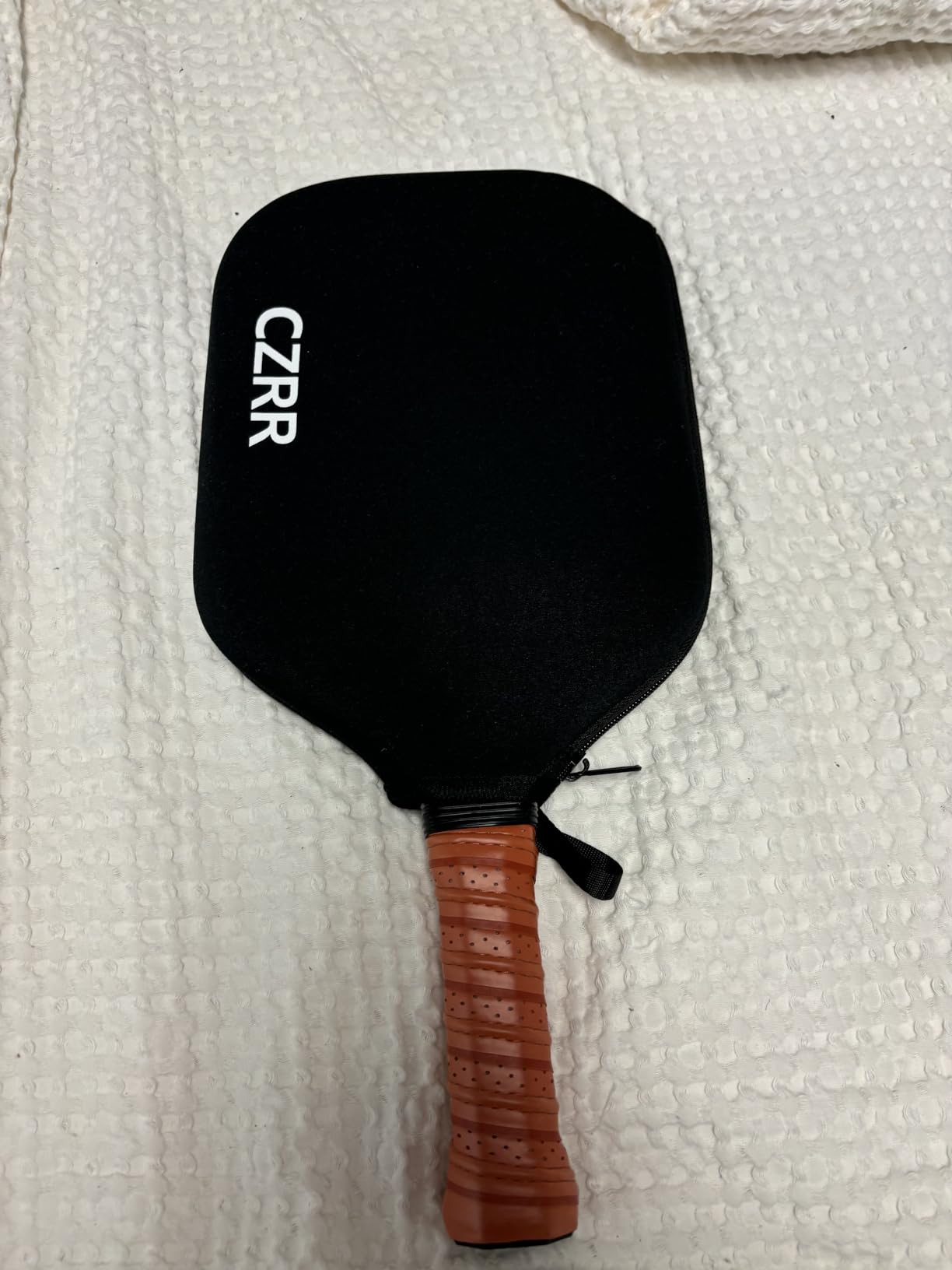 Pickleball Paddle, USA Pickleball Approved, 3K Raw Carbon Fiber Surface (CFS) High Grit & Spin, with 16MM Polypropylene Honeycomb Core, Ideal for Novice and Professional Players customer photo 1
