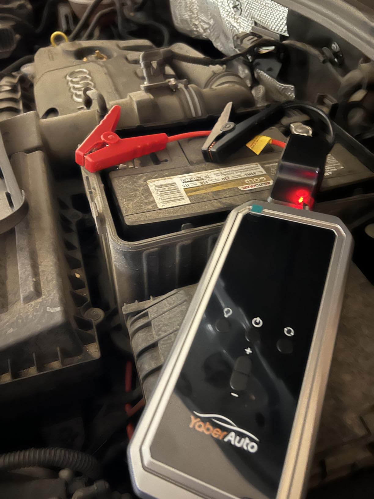 YaberAuto 9-in-1 6000A 150PSI Jump Starter with Air Compressor 80Wh 160W DC customer photo 2