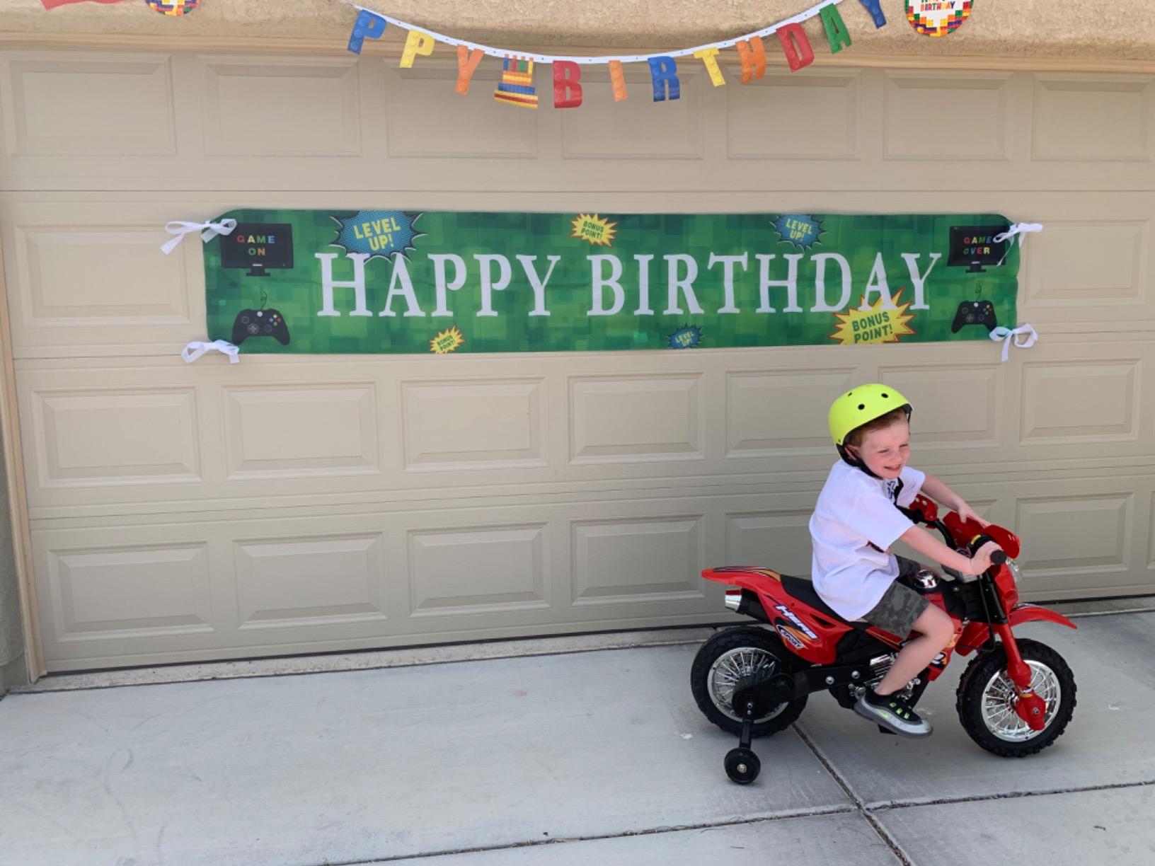 Best Choice Products Kids 6V Ride On Motorcycle w/Treaded Tires, Working Headlights, 2mph Top Speed, Training Wheels, Realistic Sounds, Music, Battery Charger - Blue customer photo 2