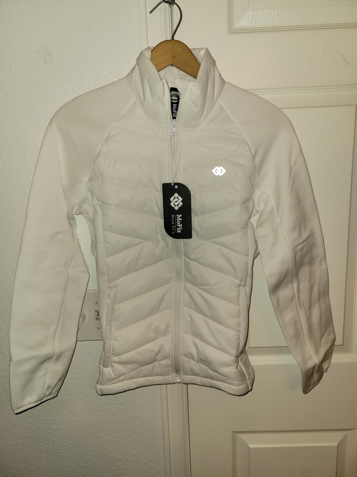 MoFiz Women Lightweight Insulated Hiking Jacket Fleece Lined Running Jacket customer photo 2