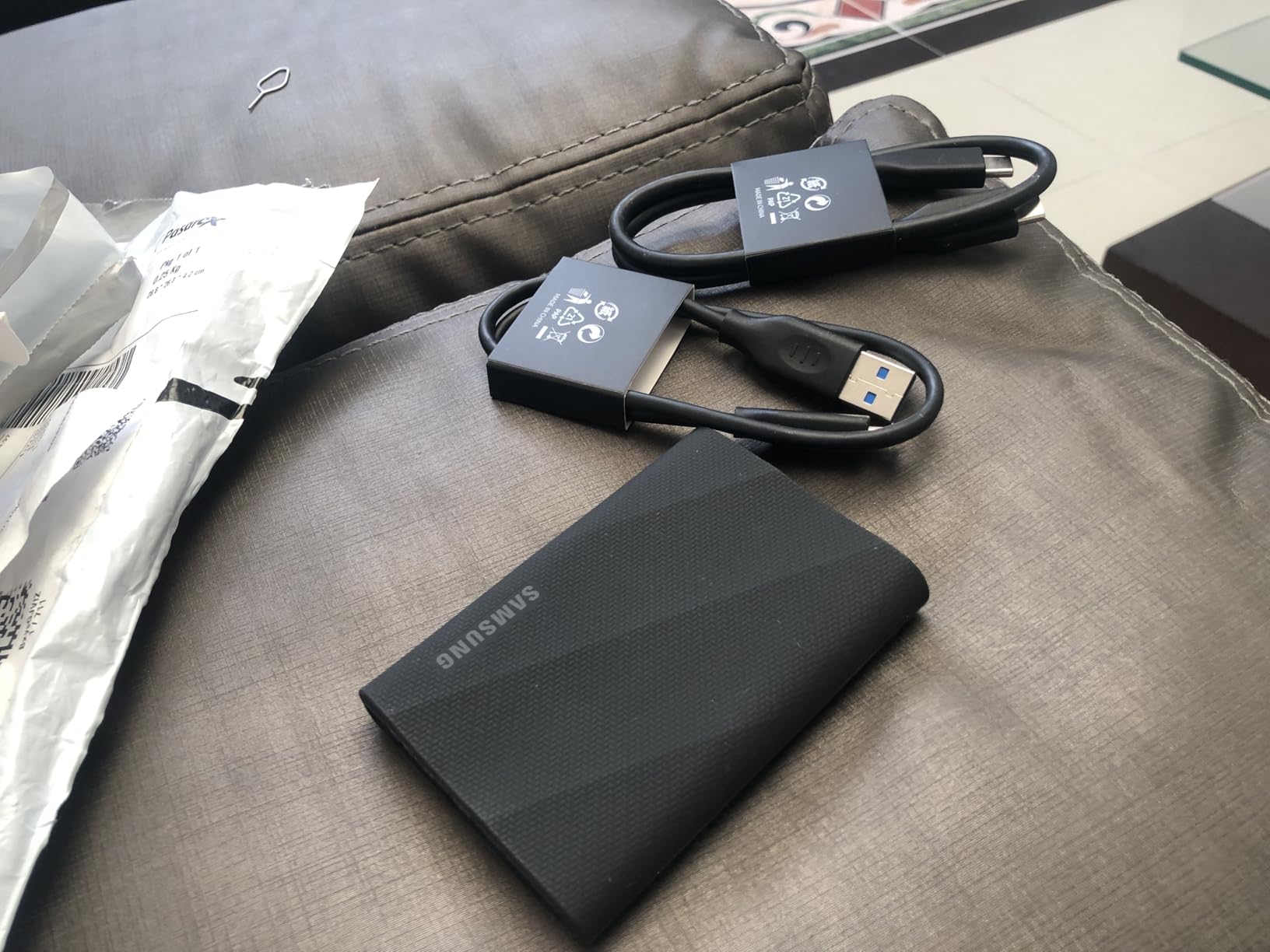Samsung T9 Portable SSD 4TB, USB 3.2 Gen 2x2 External Solid State Drive | External Solid State Drive for Gaming, Students and Professionals, MU-PG4T0B/AM, Black customer photo 1