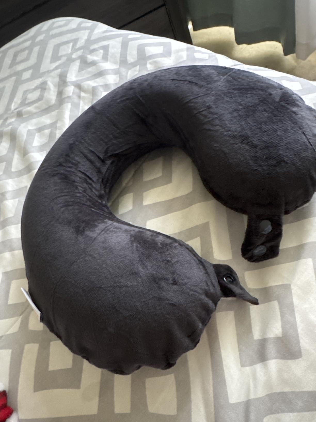 SAIREIDER Travel Pillow 100% Pure Memory Foam Travel Neck Pillow, Airplane Pillow for Traveling、Car、Home、Office,Washable Cover(Black) customer photo 1