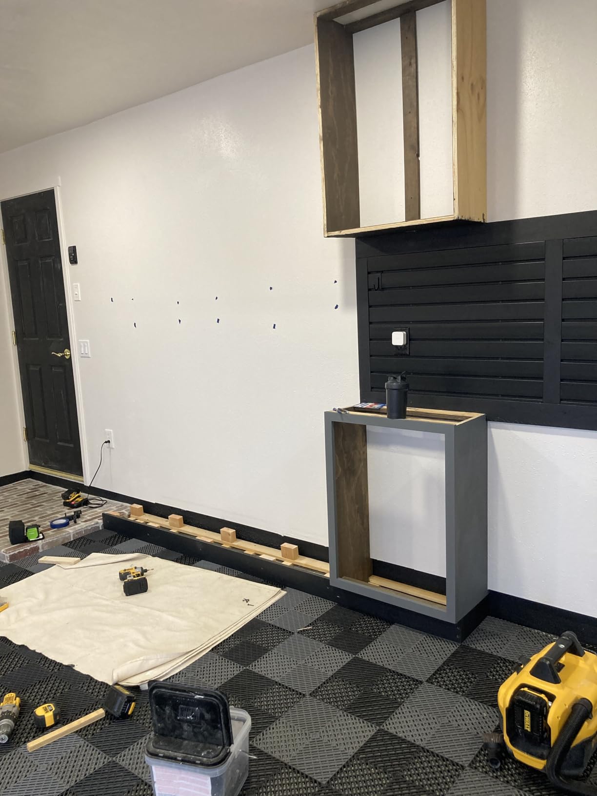 FRAYSCENT Slat Wall Paneling Garage Slat Wall Storage Systems Slatwall Panels Power Tool Organizer Wall Mount, PVC Garage Storage & Organization Products Slate Board (Black, 4ft x 8ft) customer photo 2