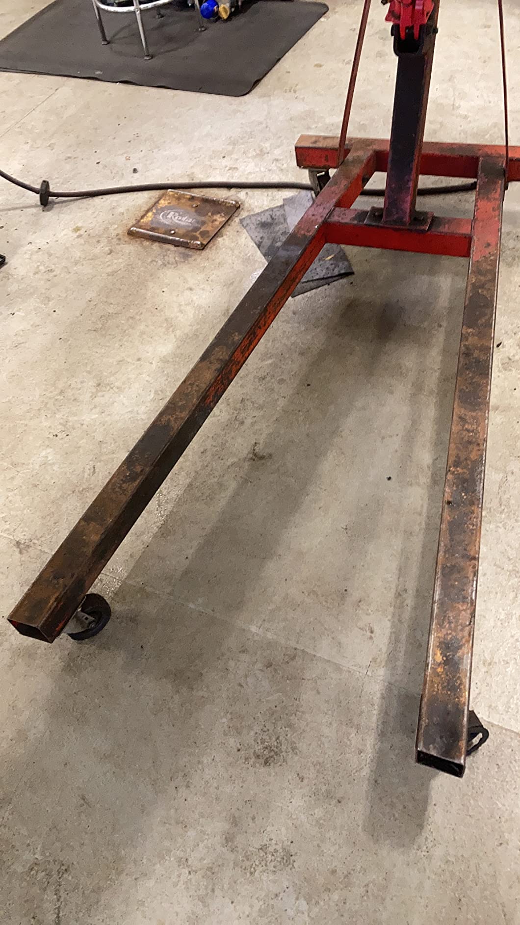 BIG RED Steel Rotating Engine Motor Stand, 3/4 Ton (1,500 lbs) Capacity with Foldable Frame, 5 Casters, 4 Adjustable Arms, 360 Degree Rotating Head, for Vehicle Maintenance, Auto Repair, Red, AT37912-1 customer photo 1