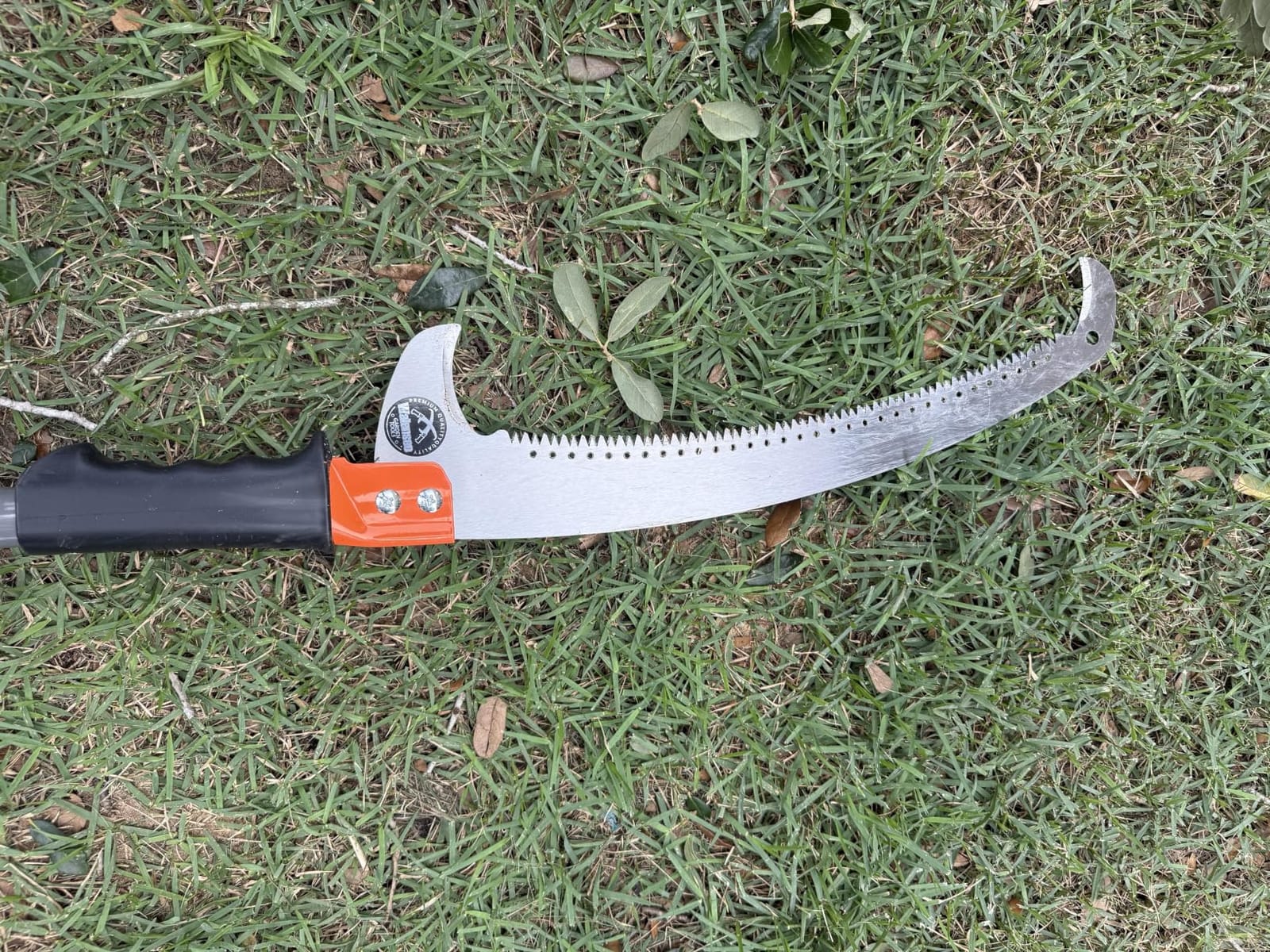 Walensee Pole Saws for Tree Trimming, Extendable Tree Pruner, Manual Branch Trimmer with Blade and Scissors High Branches Pruning Fiberglass Pole Pruner and Cutter Garden Tool with Storage Bag 7.2-27FT customer photo 1