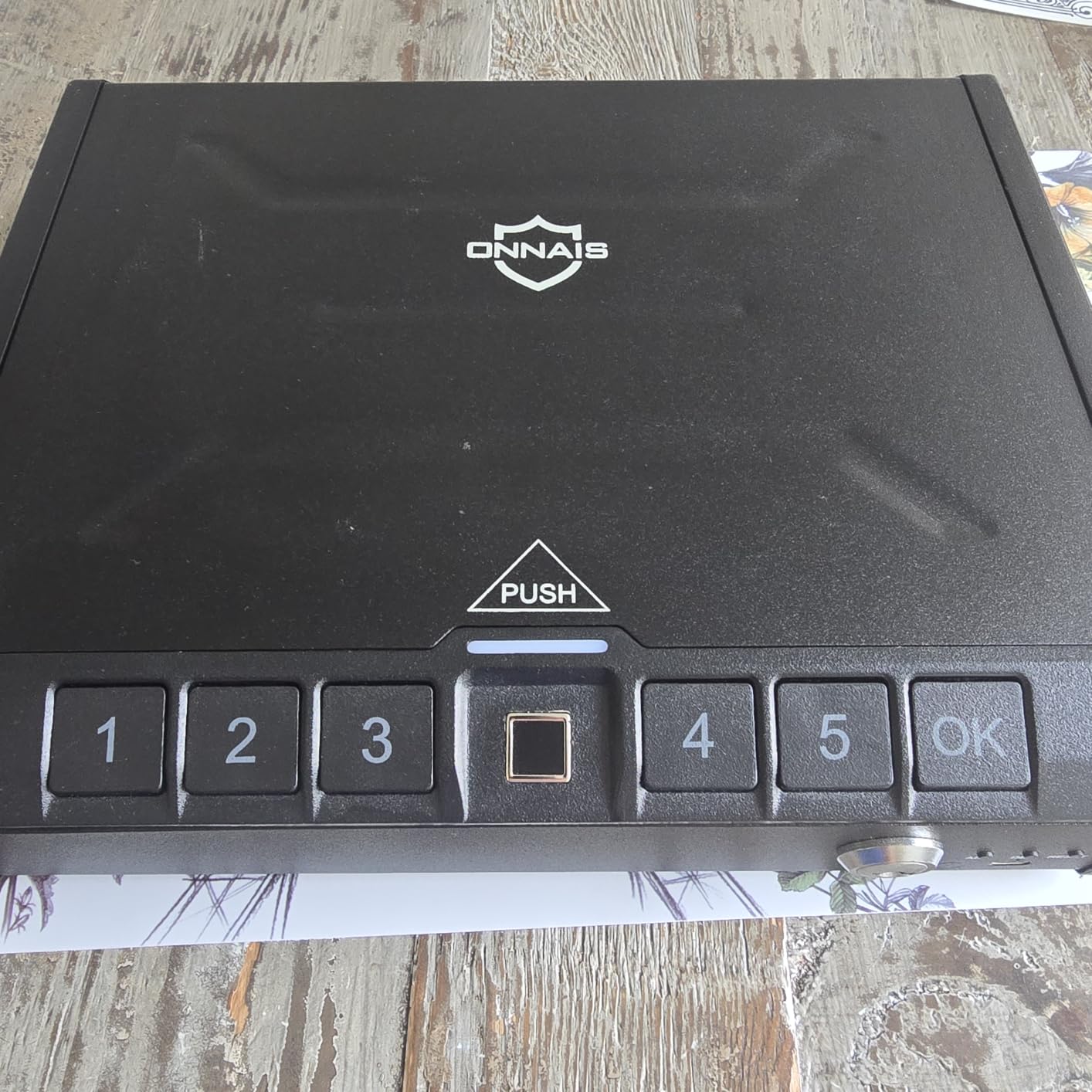 ONNAIS Iron PRO Biometric Fingerprint Gun Safe for Handgun with Keypad Lock customer photo 2
