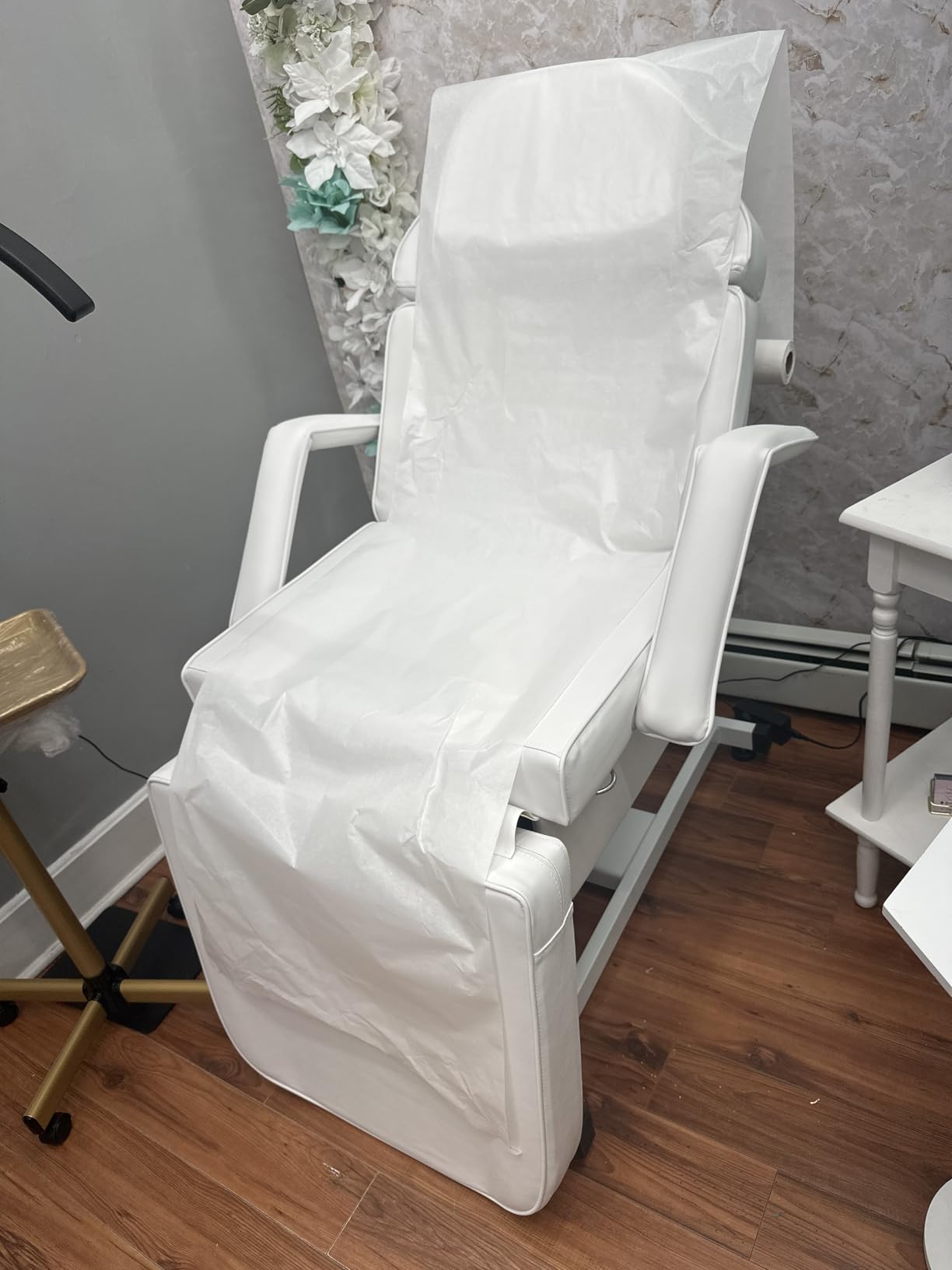 OmySalon Fully Electric Salon Facial Bed Chair, Multi-Purpose Massage Tattoo Lash Waxing Table, Height Backrest Footrest Adjustable, for Beauty Barber Spa (White) customer photo 1