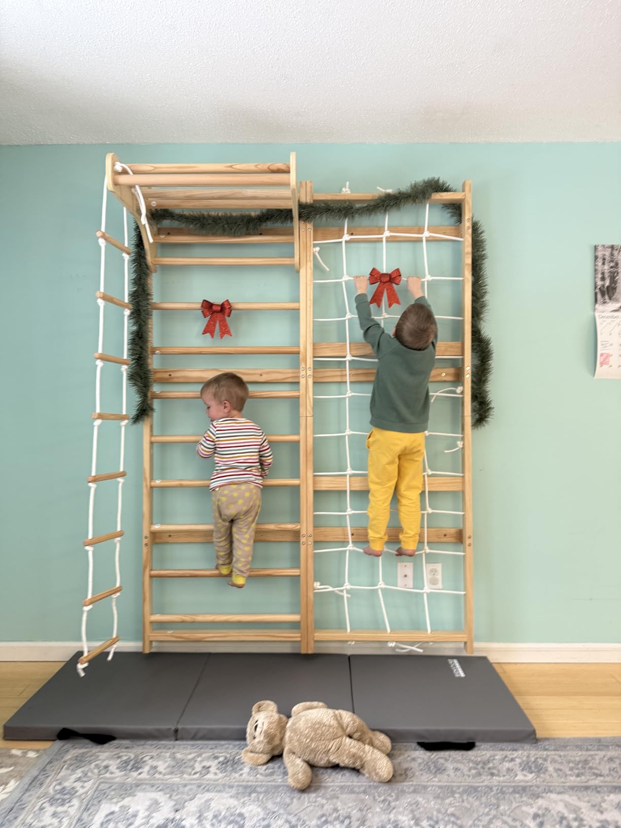 Avenlur Neem Swedish Ladder Wall Gym Adult & Kids Climbing Wall (94.5 in) customer photo 1