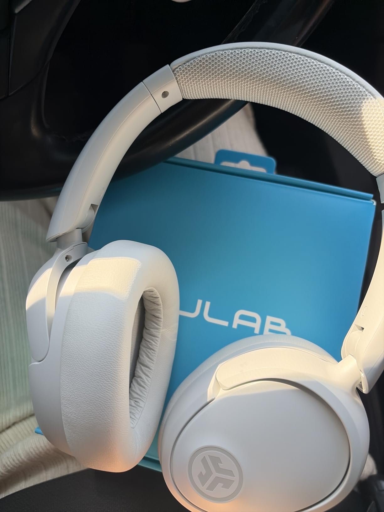 JLab JBuds Lux ANC, Over Ear Headphones, Active Noise Cancelling, Bluetooth, Mauve customer photo 1