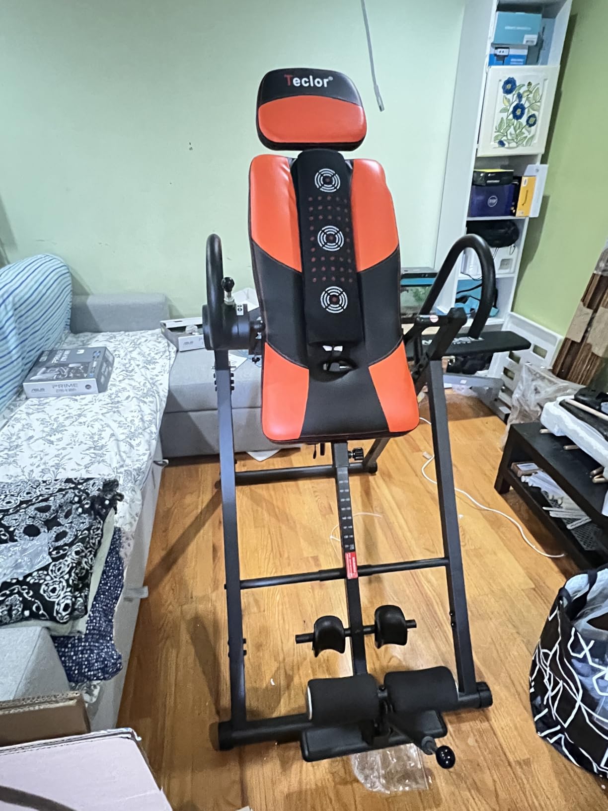 Teclor Inversion Table,Advanced Heat and Massage Function,Strength Training Inversion Table for Back Pain Relief,Heavy Duty Inversion Table 350 lbs Capacity with Wider and Thickened Backrest customer photo 1