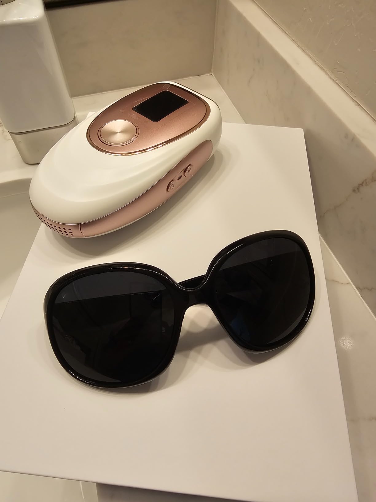 LYSMOSKI Laser Hair Removal, IPL Hair Removal with Ice-Cooling System for Painless & Long-Lasting Result, Safe At-Home Hair Remover Device for Armpits Back Legs Arms Face Bikini Line, Rose Gold customer photo 1