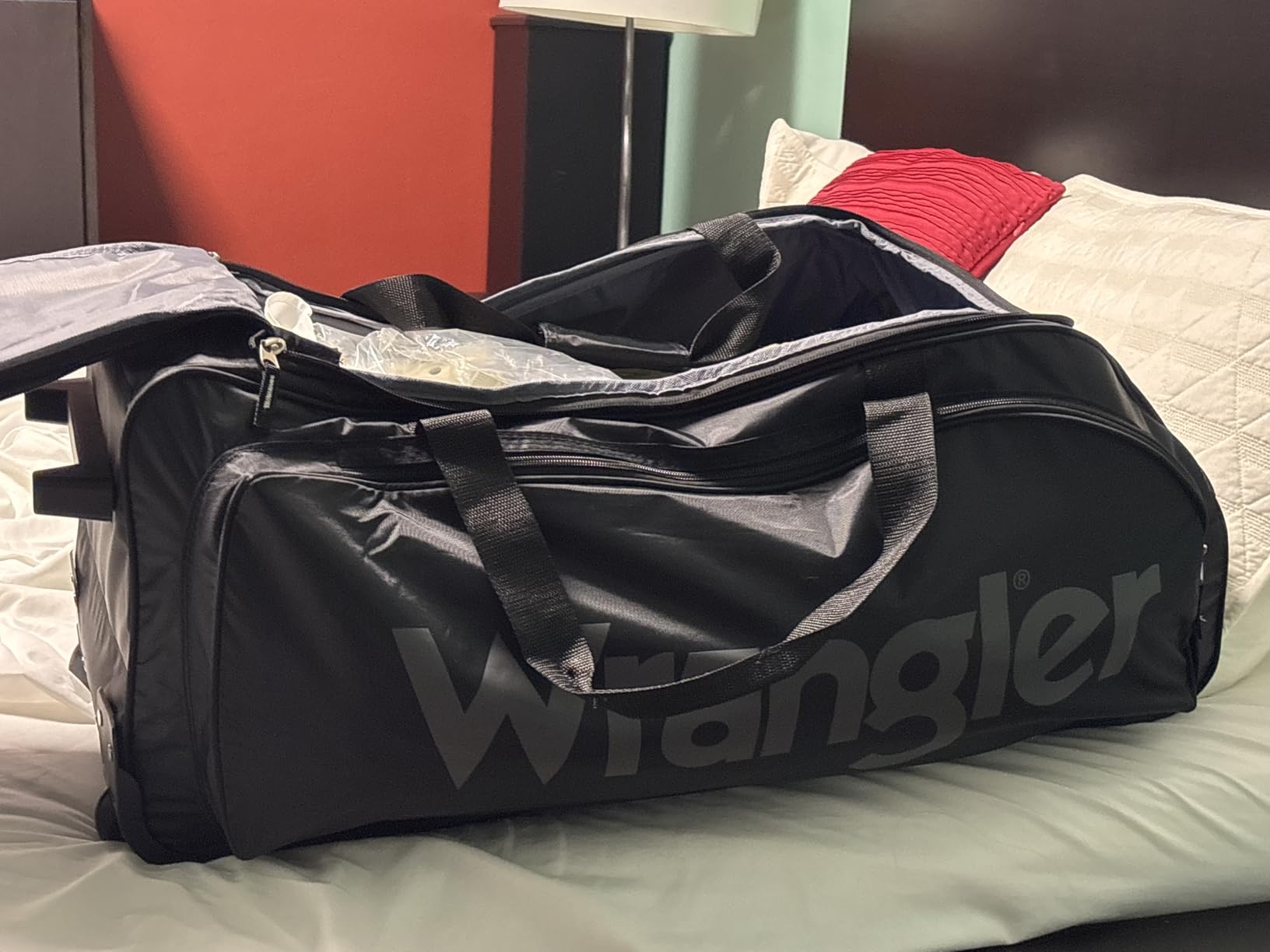 Wrangler Wesley Rolling Duffel Bag, Seaform, Large 30-Inch customer photo 2