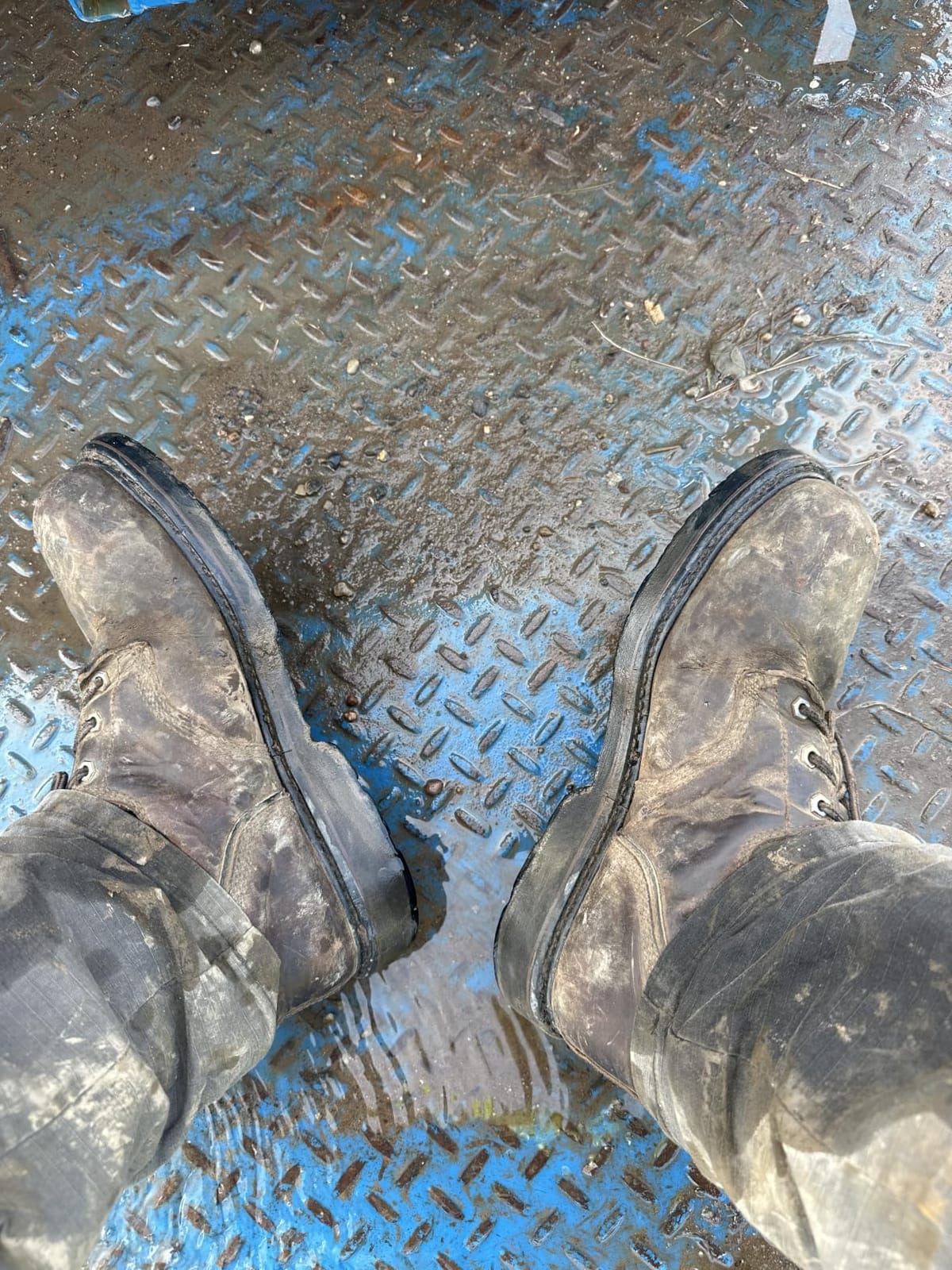 Timberland PRO Men's Pit Boss 6 Inch Steel Safety Toe Industrial Work Boot customer photo 2