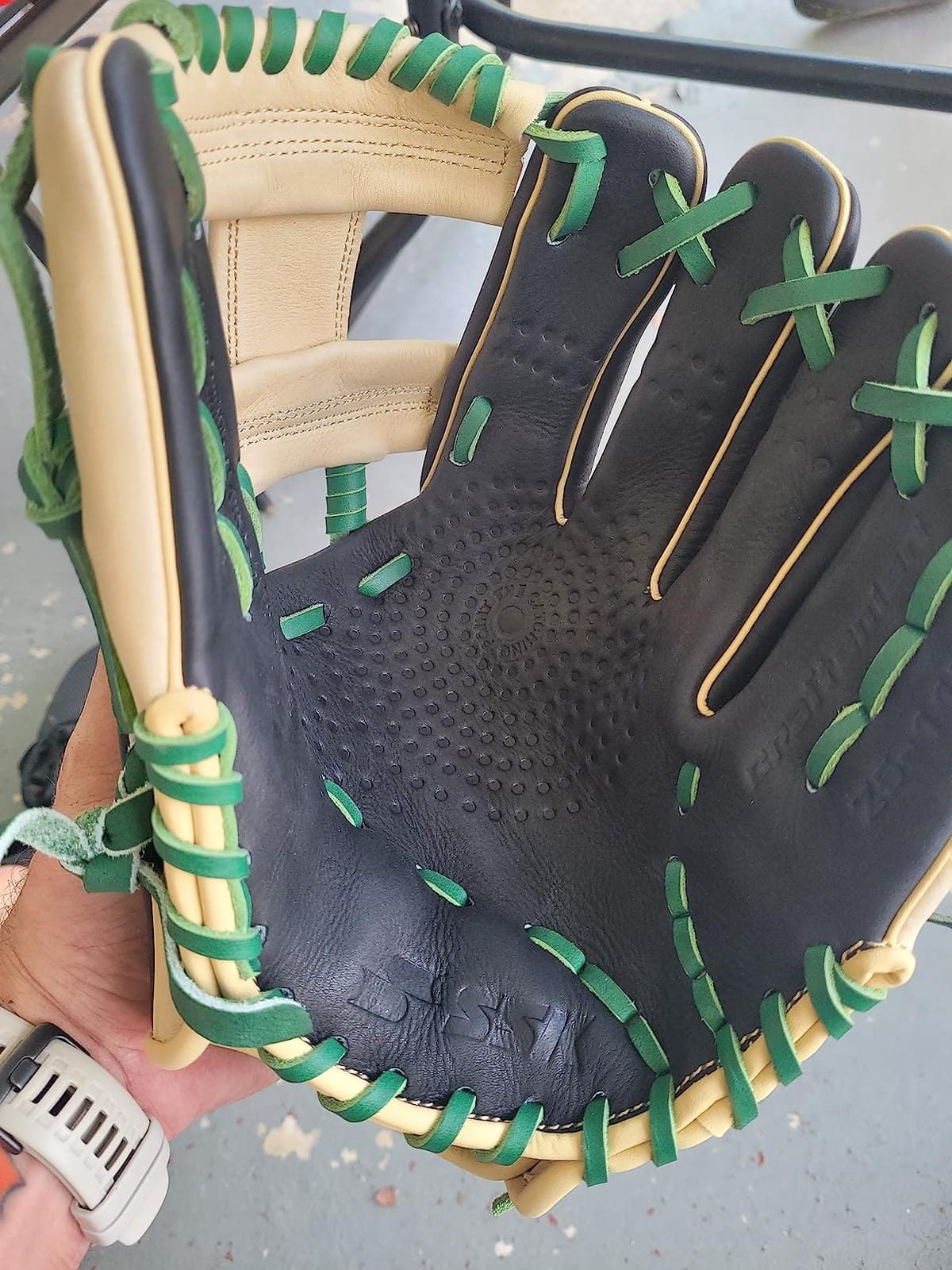 SSK Z5 Craftsman Infield Baseball Glove – 11.25” - 11.5” - 11.75” - 12” – Right & Left Hand Throw customer photo 1