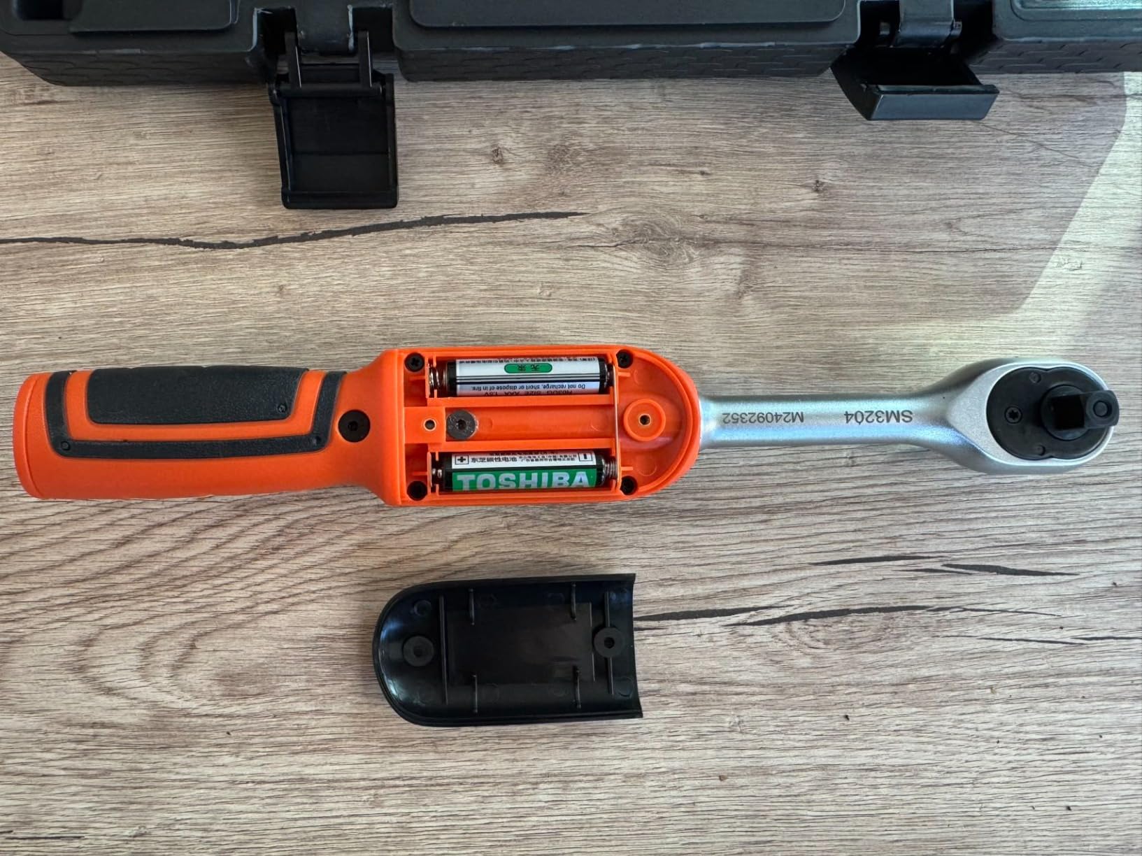 SUZUME Digital Torque Wrench 3/8 Drive (5.02-99.57 Ft. Lb / 6.8-135 N.m) | ±2% Accuracy, Buzzer and LED Alert, Electric Display, Peak & Track, Foot / Inch Pound, Automotive, Car, Moto, Spark Plug, Engine, Bike customer photo 1