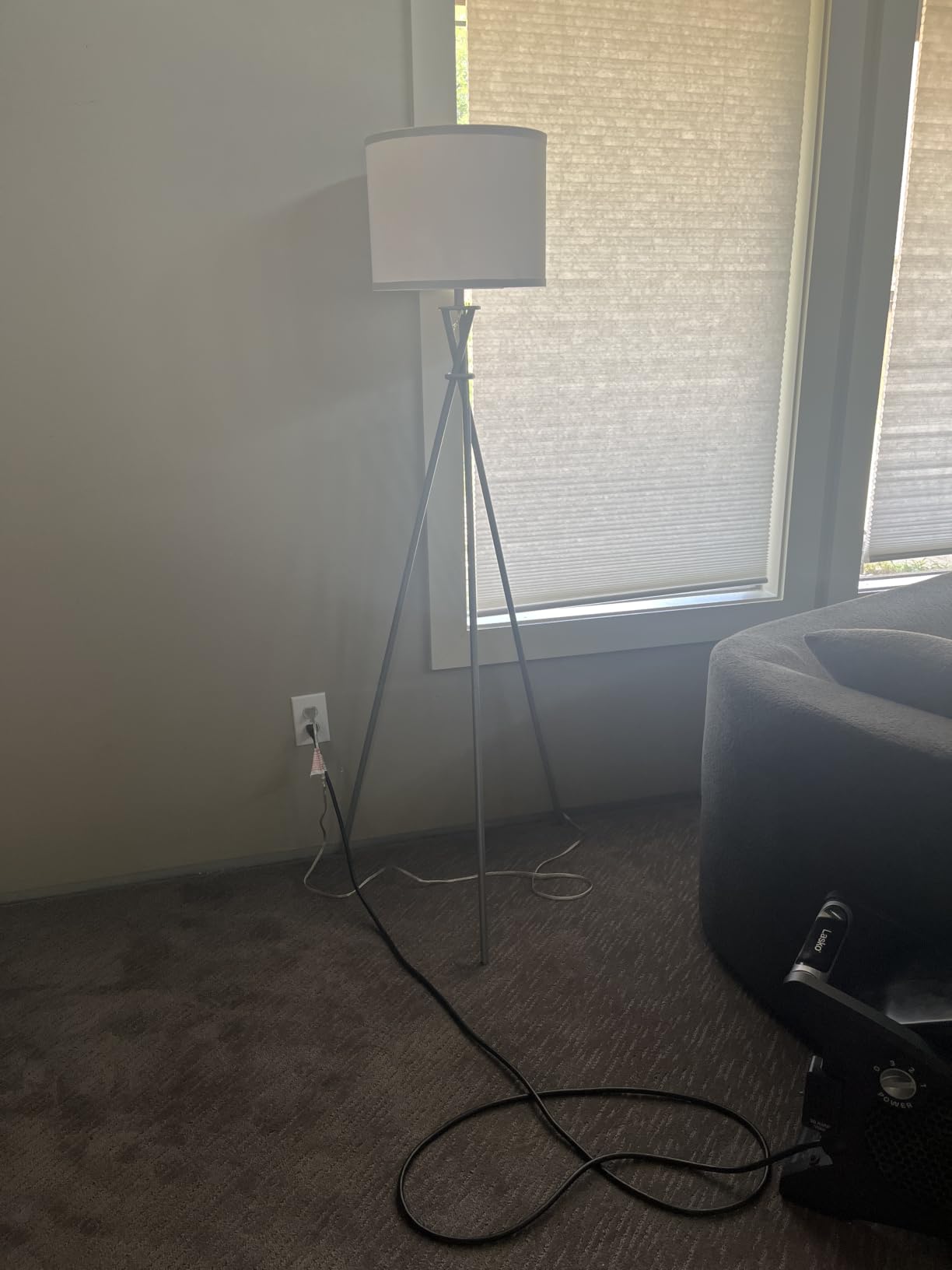 Black Tripod Floor Lamp, 61” Floor Lamps for Living Room with Rotary Switch customer photo 1