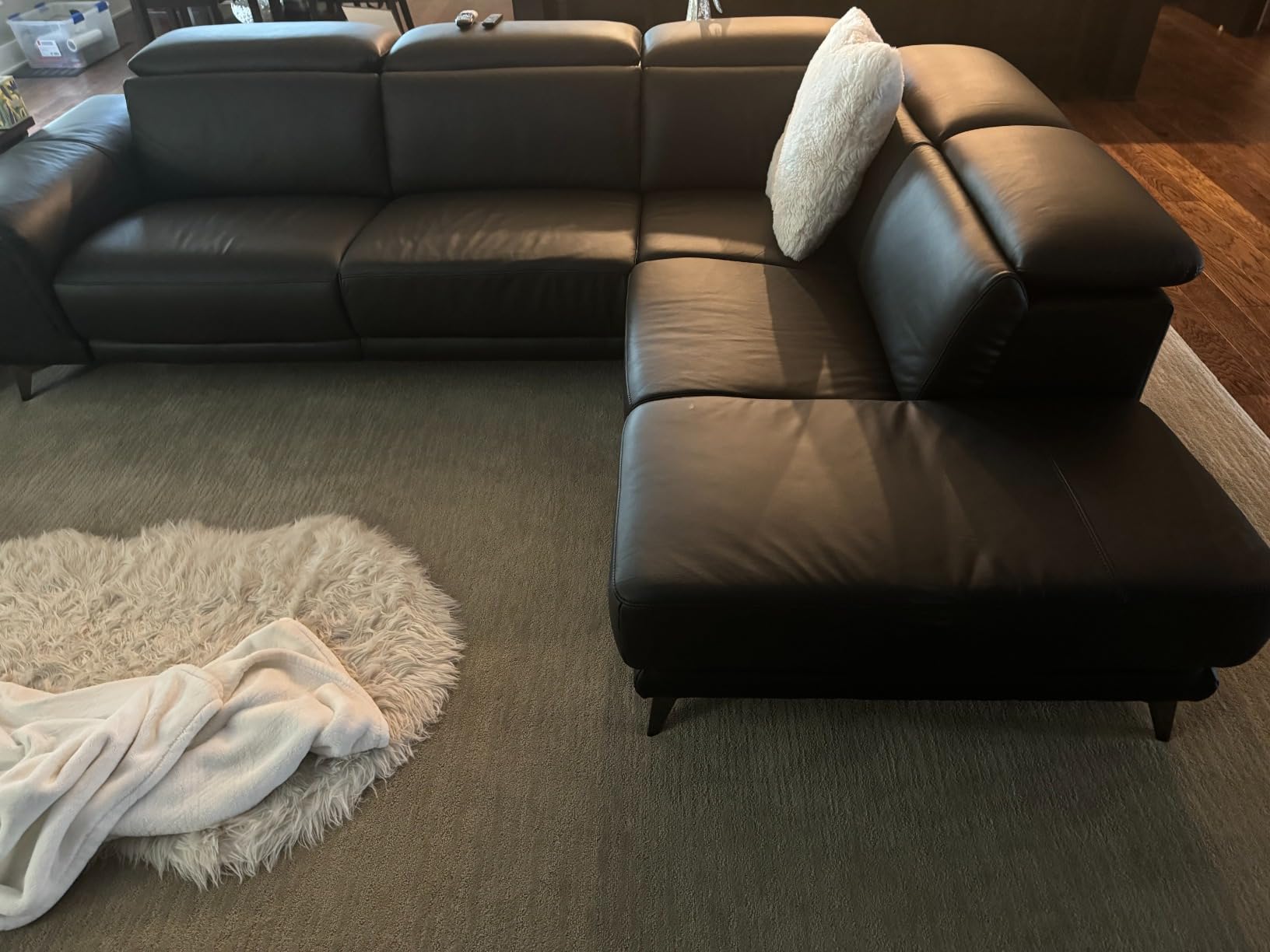 Valencia Pista Leather Reclining Sectional Sofa with Right Hand Chaise - Italian Nappa 11000 Top Grain Leather Couch - Power Reclining Seat with Leggett Adjustable Headrests - Black customer photo 1