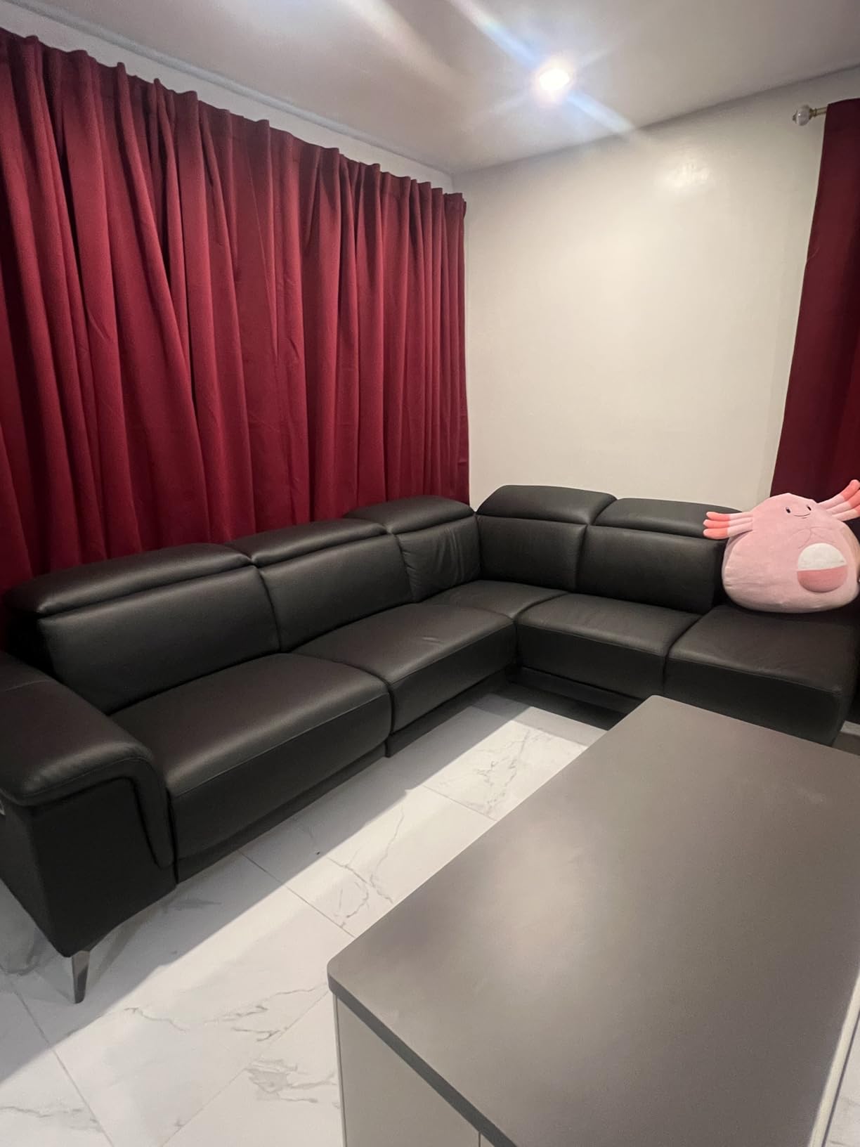 Valencia Pista Leather Reclining Sectional Sofa with Right Hand Chaise - Italian Nappa 11000 Top Grain Leather Couch - Power Reclining Seat with Leggett Adjustable Headrests - Black customer photo 2