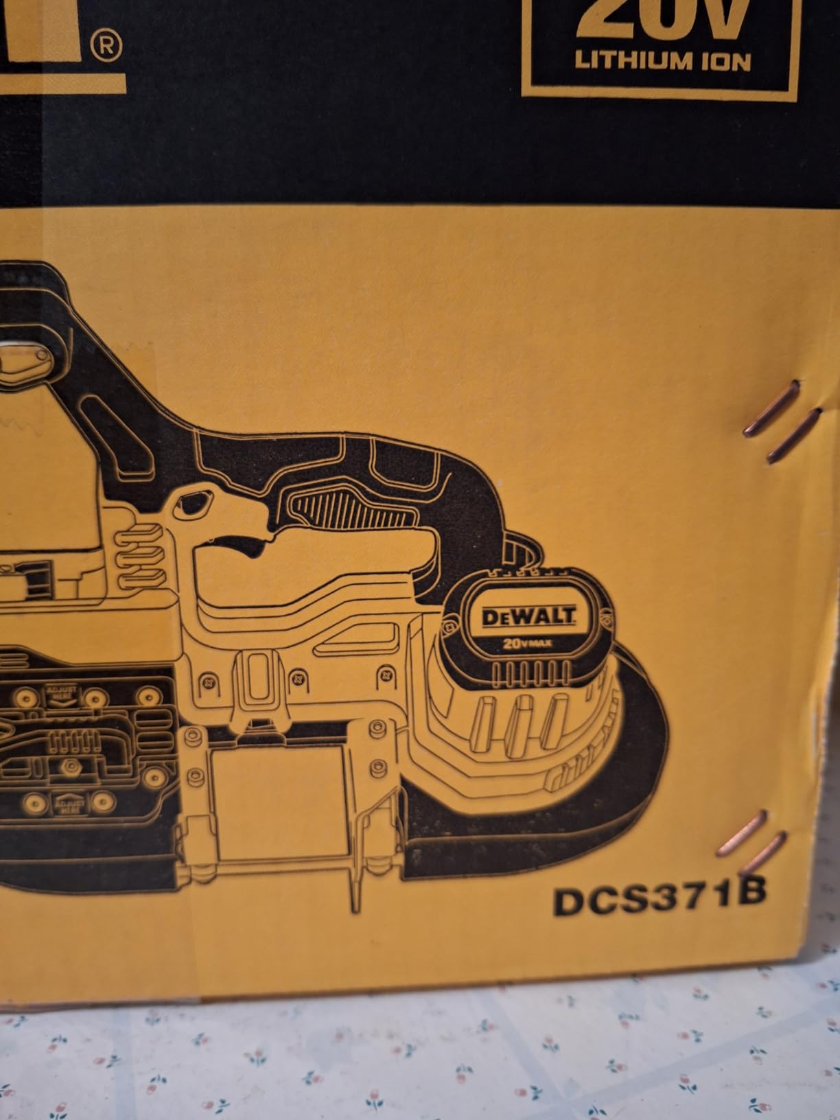 DEWALT 20V MAX XR Bandsaw, Brushless Motor, Portable and Cordless, 3-3/8 Inch Cut Capacity, Bare Tool Only (DCS378B) customer photo 1
