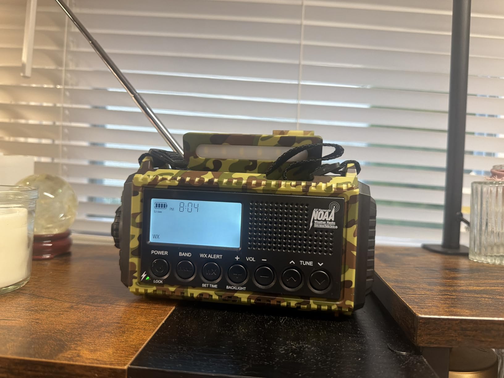 Eoxsmile NOAA Emergency Weather Radio Hand Crank Solar 12000mAh Battery customer photo 2