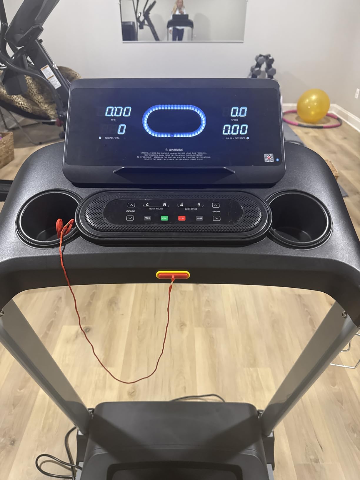 HUAGEED Treadmills for Home, 18% Auto Incline, Heavy Duty 400LBS Capacity | Quiet 3.5 HP Motor; 36 Workout Programs; Extra-Wide Running Belt; Walking & Running Exercise; Smart Bluetooth Connectivity customer photo 2