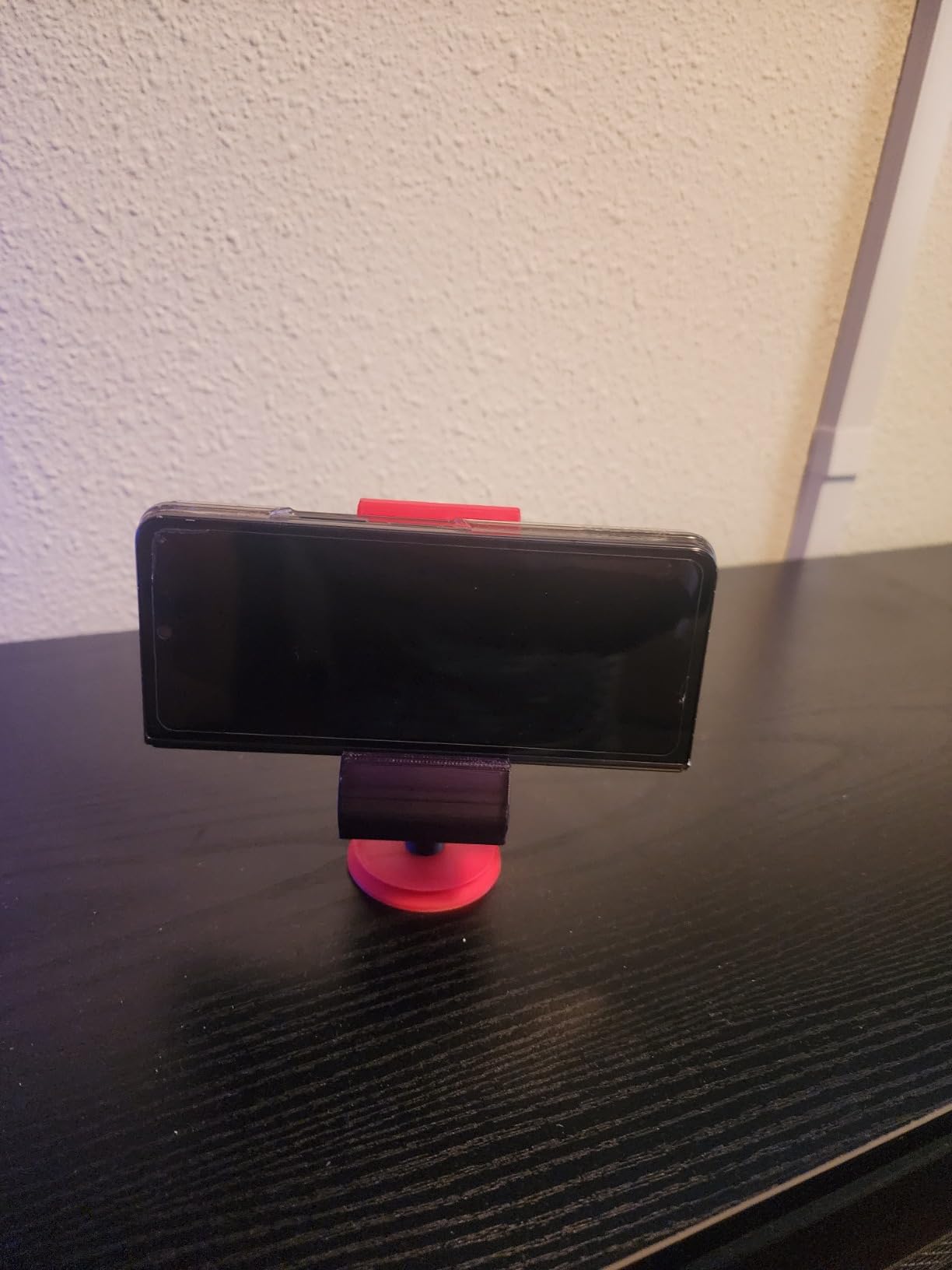 VELENTI Gamer Chair Phone Stand - Phone Holder for Smartphones, Kindles Up to 19 cm Tall - Fun Gaming Accessories for Gamers - Useful Gamer Gadgets - Lovely Birthday Gift for Gamers customer photo 2