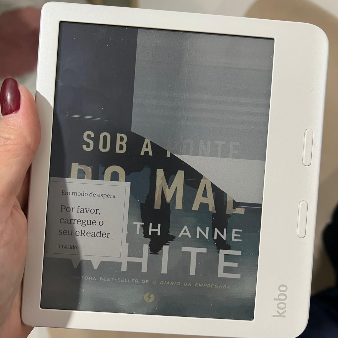 Kobo Libra Colour | eReader | 7” Glare-Free Colour E Ink Kaleido™ 3 Display | Dark Mode Option | Audiobooks | Waterproof | Black customer photo 1