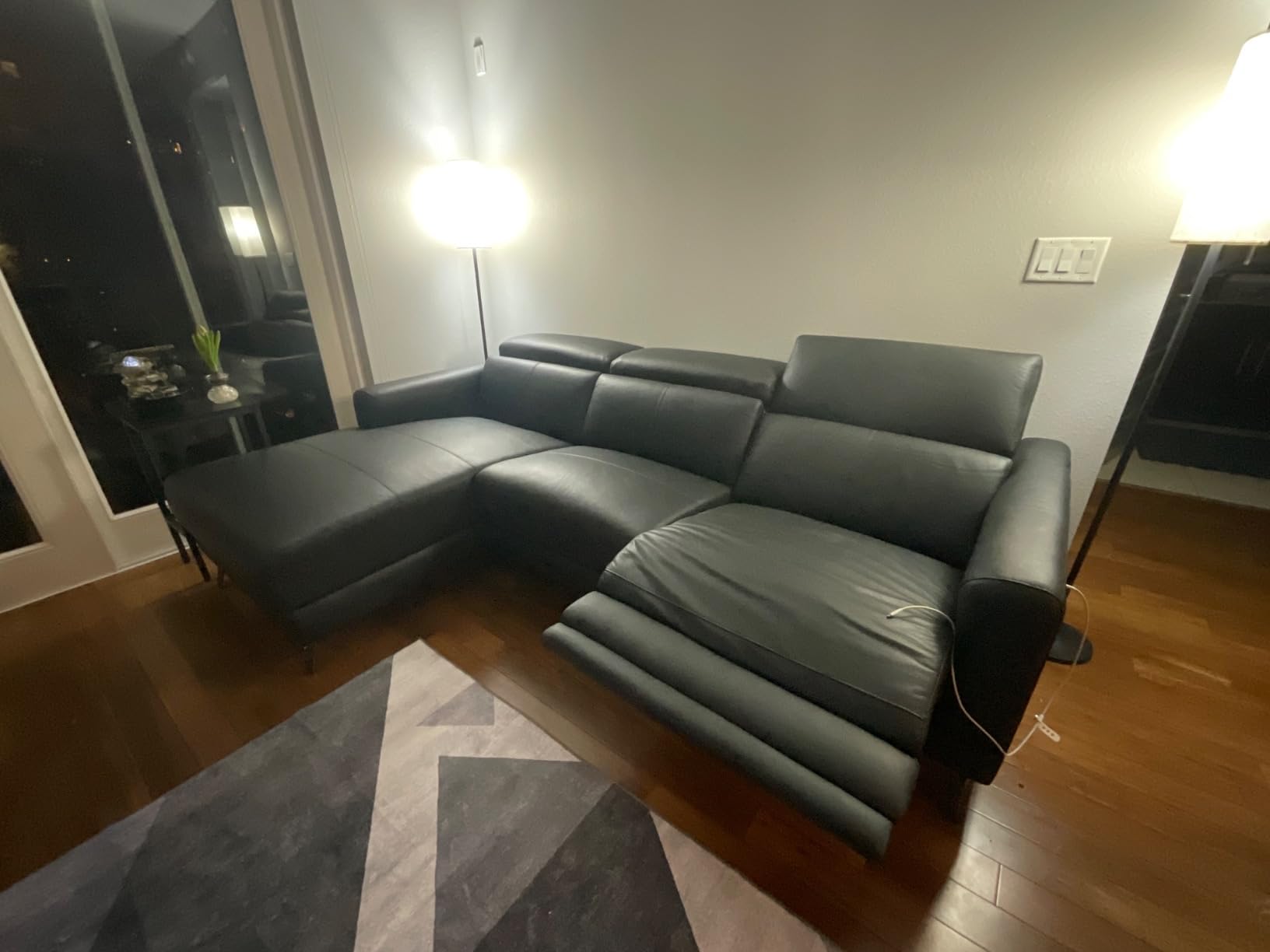 Valencia Andria Left-Facing Sectional Leather Sofa 99.5