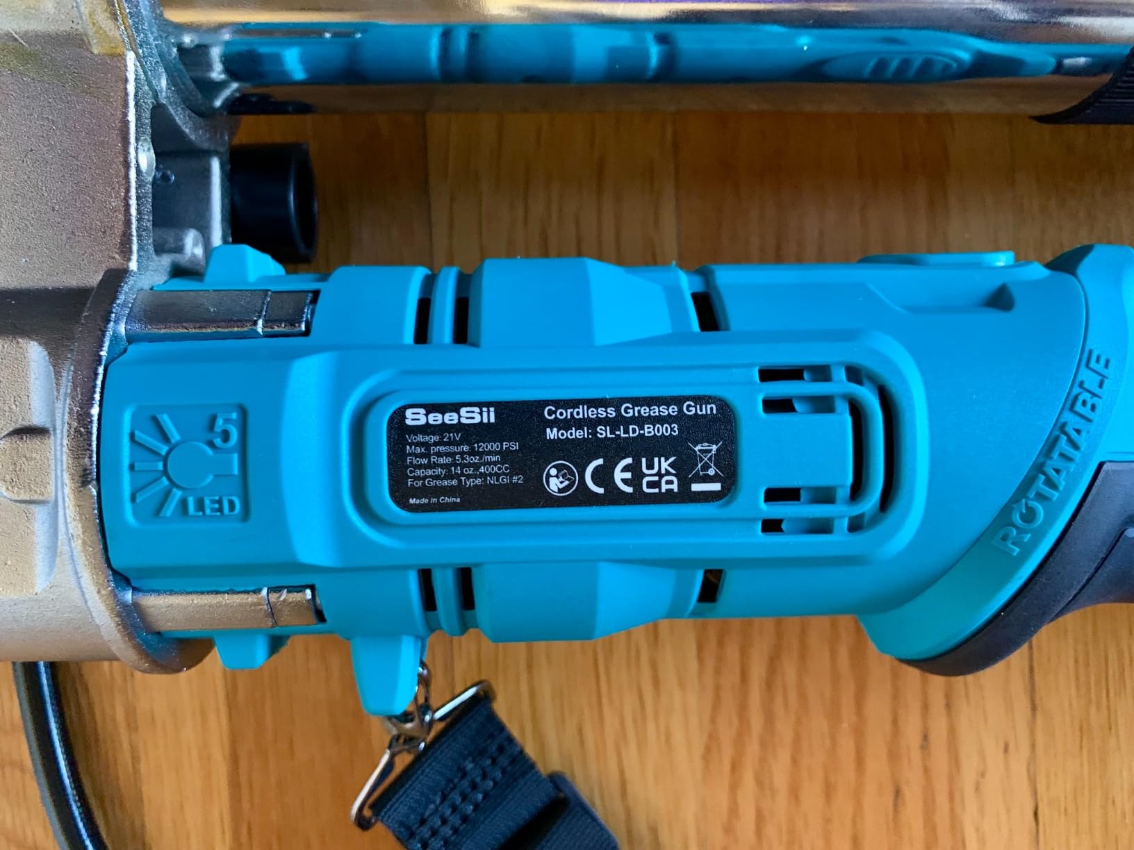 Seesii 2-in-1 Electric Grease Gun, 12000 PSI, with 2 Batteries and 48” Hose customer photo 1
