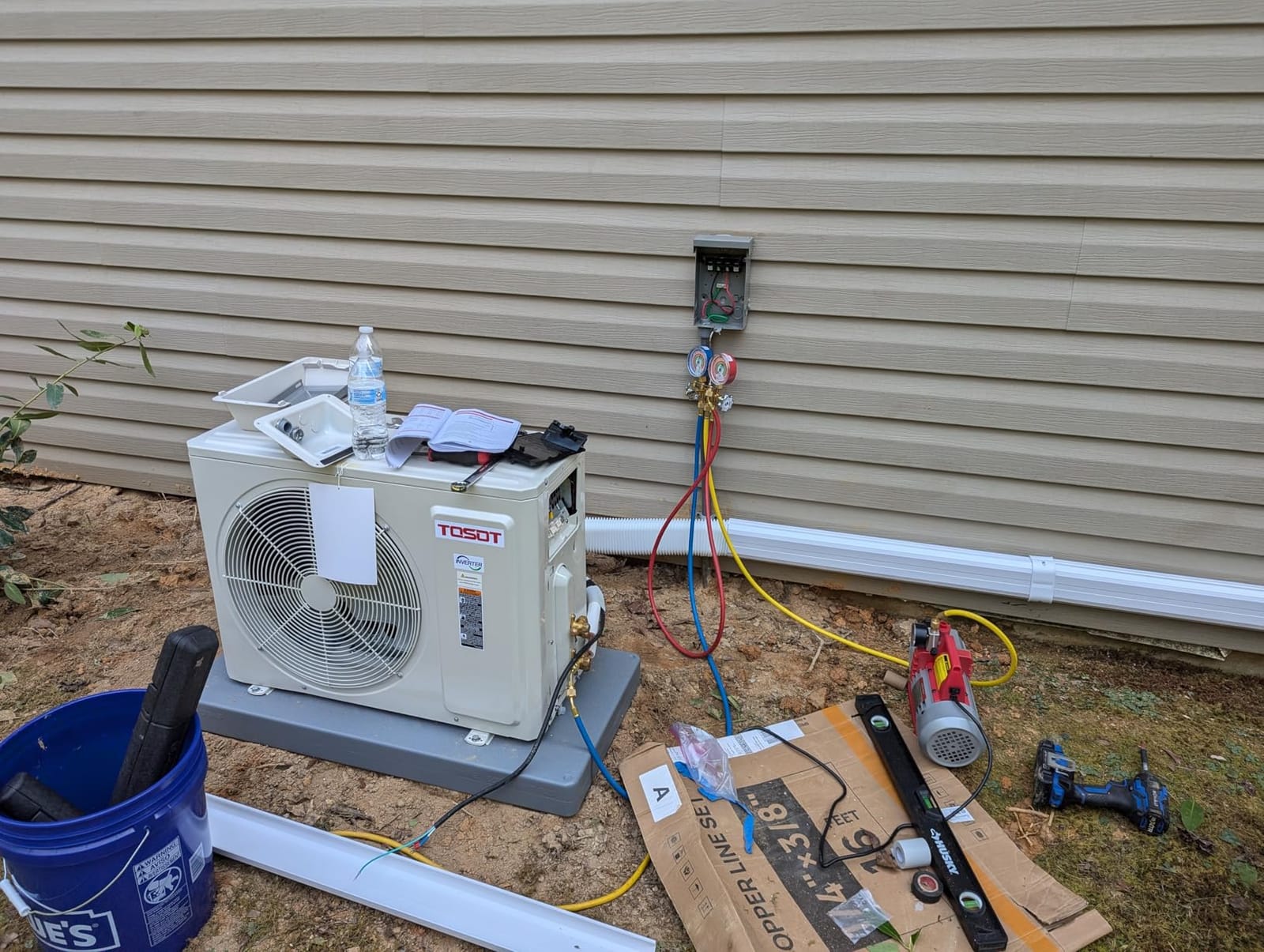 TOSOT 18,000 BTU Dual 2 Zone Mini Split Air Conditioner with Heat Pump, 21 SEER2, 230V, Wifi-Enabled Ductless Inverter Split System with 16.4 ft Copper Line Set, 9,000 + 9,000 BTU, Cosmo Series | Dual Zone Mini Split with Heat Pump, WiFi-Enabled Ductless Inverter, 16.4 ft Copper Line Set, 9,000 + 9,000 BTU, 230V customer photo 1