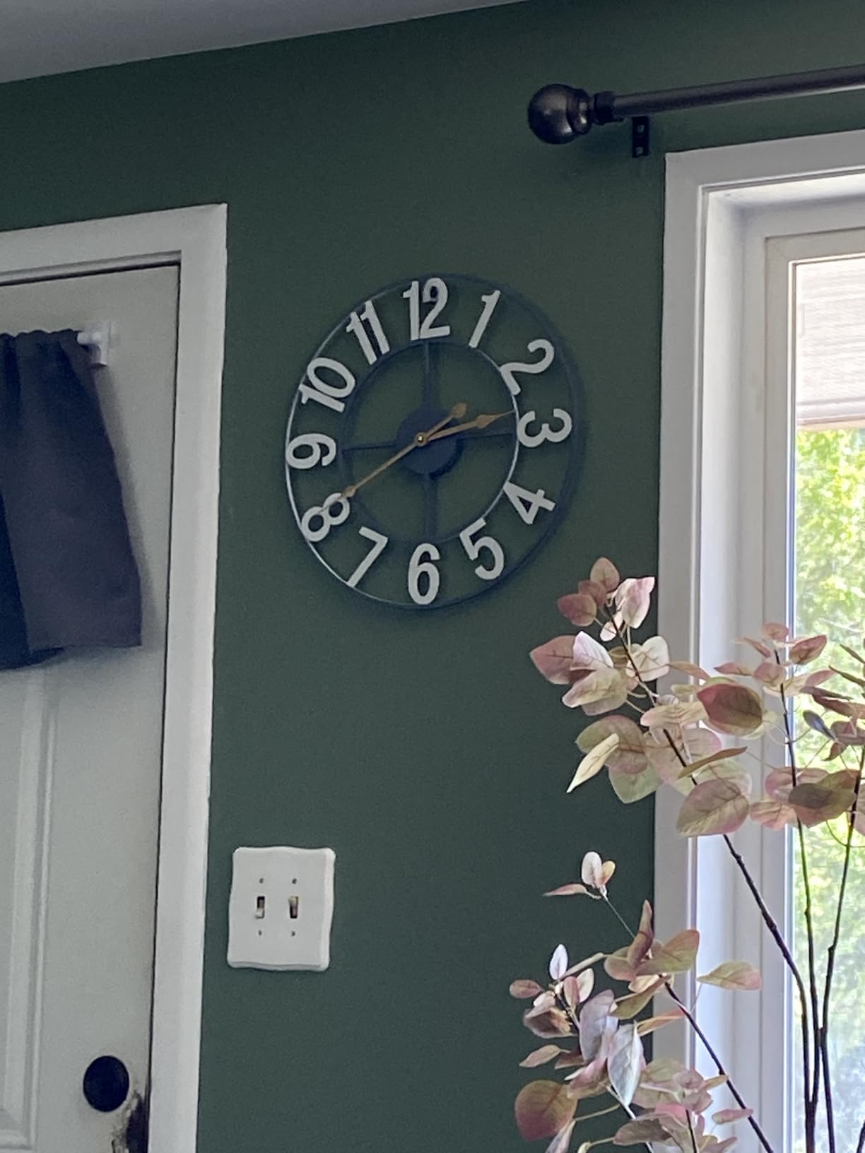 Sorbus Large Wall Clock, Metal Frame, Battery Powered (32 Inch, Black) customer photo 1