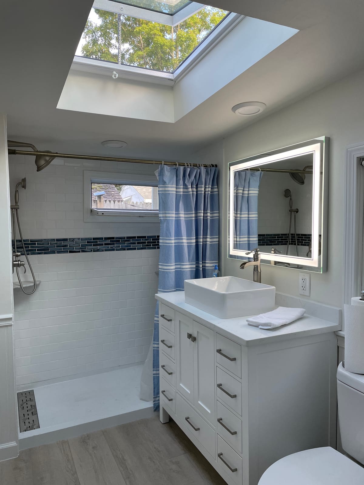 ARIEL Cambridge 72-inch Bathroom Vanity Base Cabinet,Solid Wood, 4 Soft Closing Doors, 6 Dovetail Drawers, White Oak customer photo 1