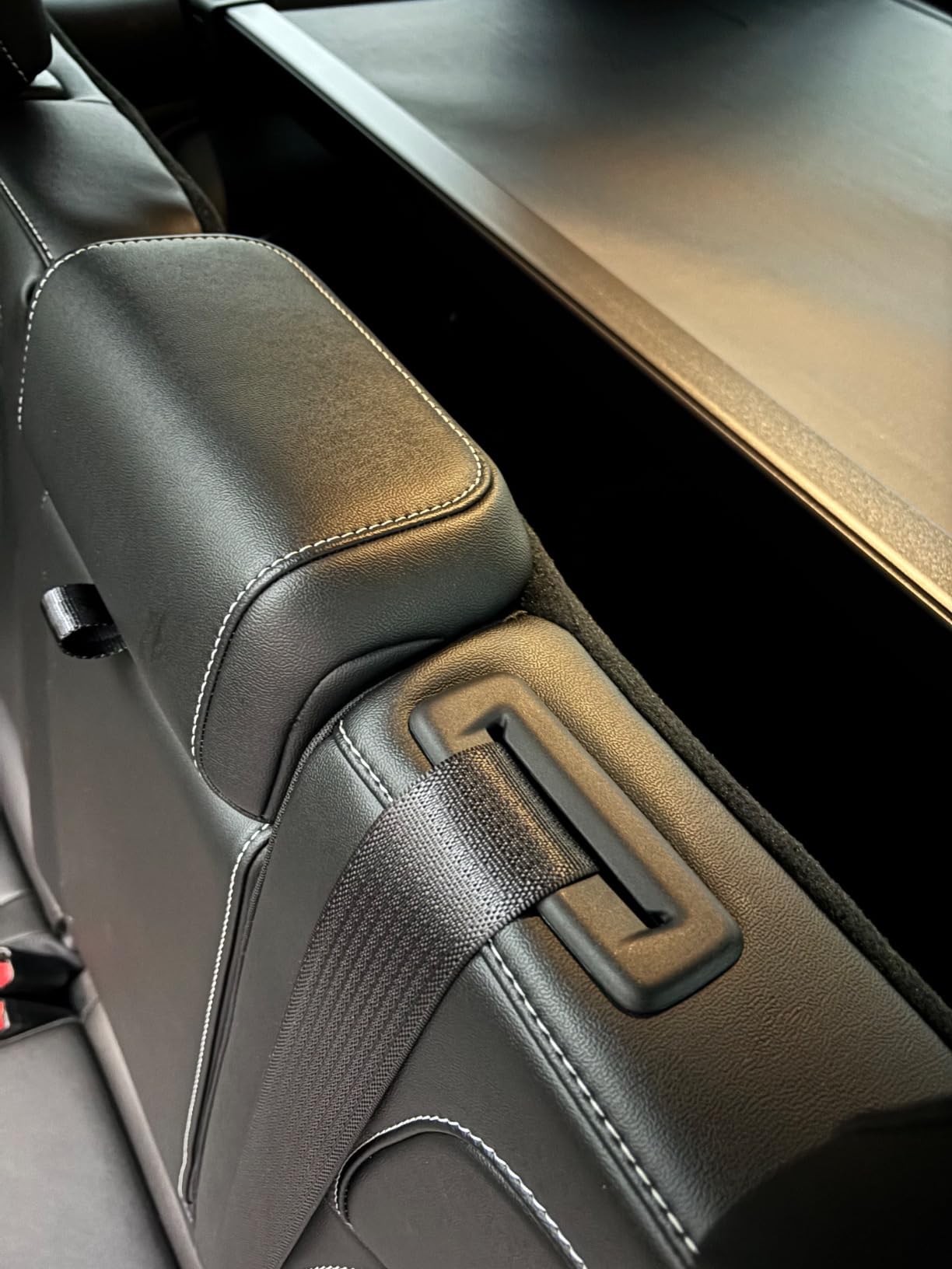 VEVOR Retractable Cargo Cover for Toyota, Upgraded Waterproof Trunk Cover Security Shield Shade for Toyota RAV4 2019-2025 5-Seater, UV Resistant Rear Trunk Cover, Aluminum Alloy & PVC Leather Texture customer photo 1