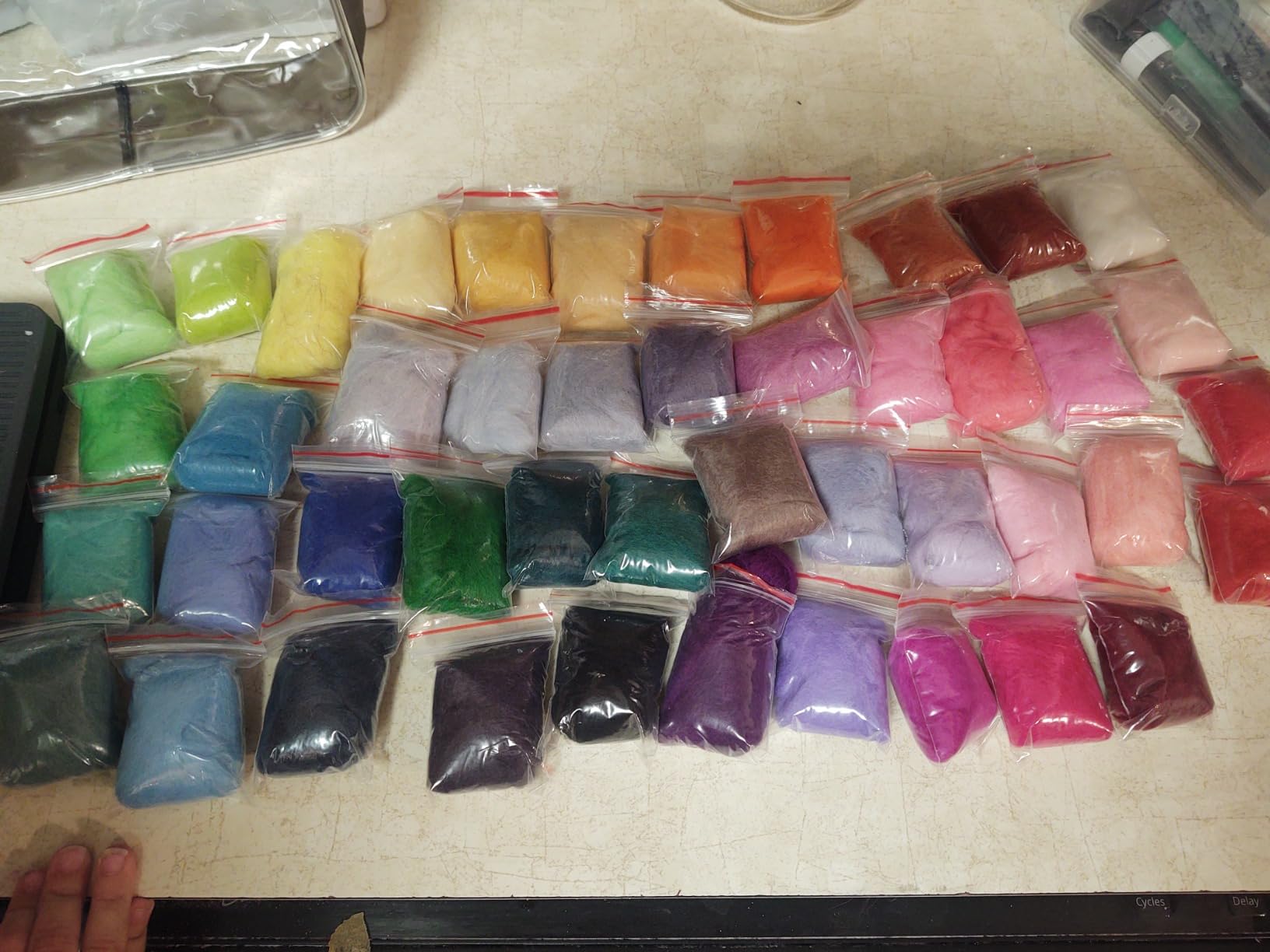 SOCNITC 70 Colors Needle Felting Kits Needle Felting Supplies with Tools customer photo 2