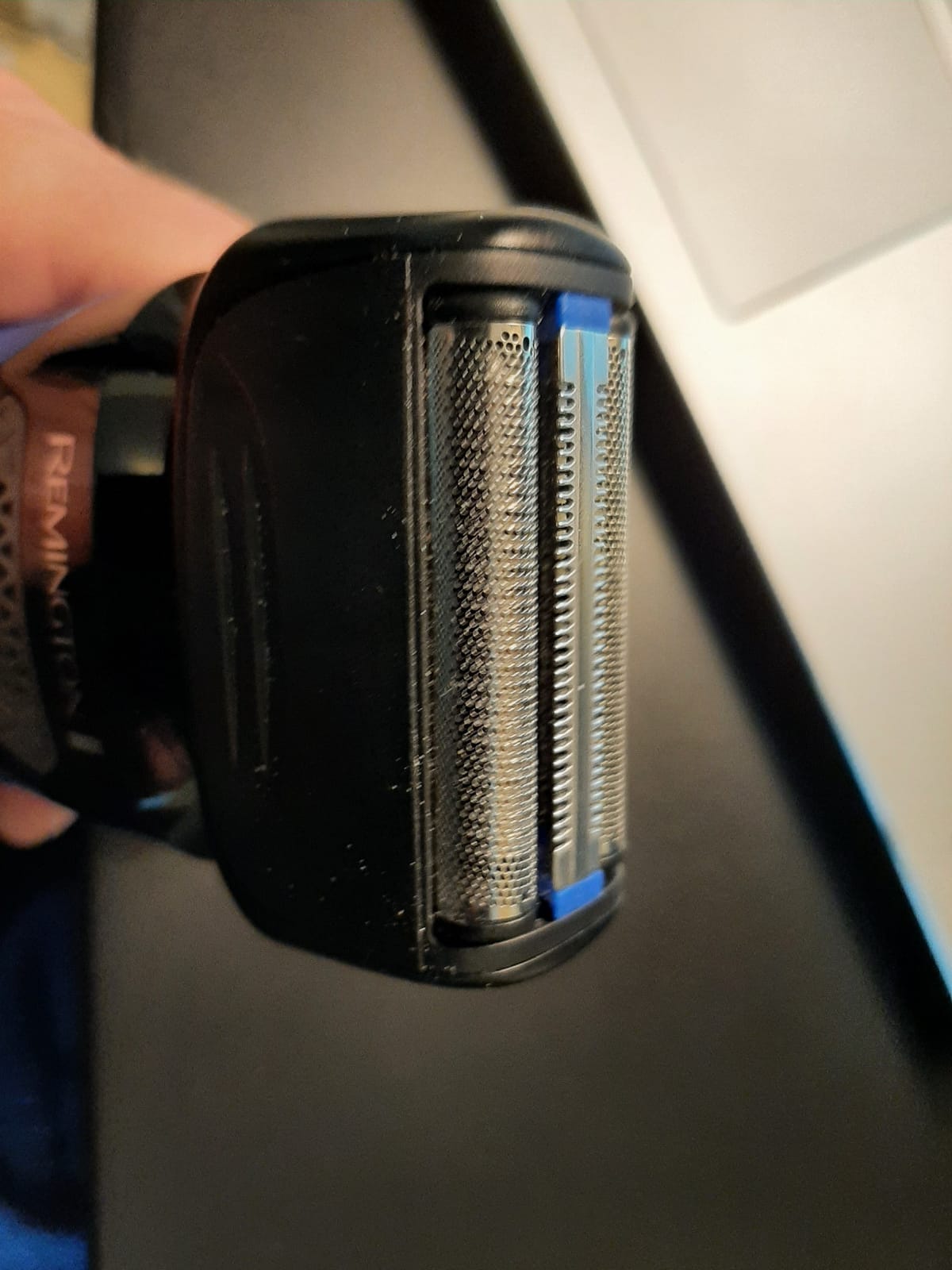 Remington F4 Style Series Foil Shaver, Flexing Blades, Cordless Razor customer photo 2