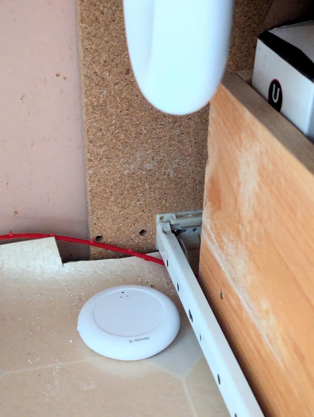 X-Sense Ultra-Slim Wi-Fi Water Leak Detector, 4 Sensors + Base, SWS0A41 customer photo 2