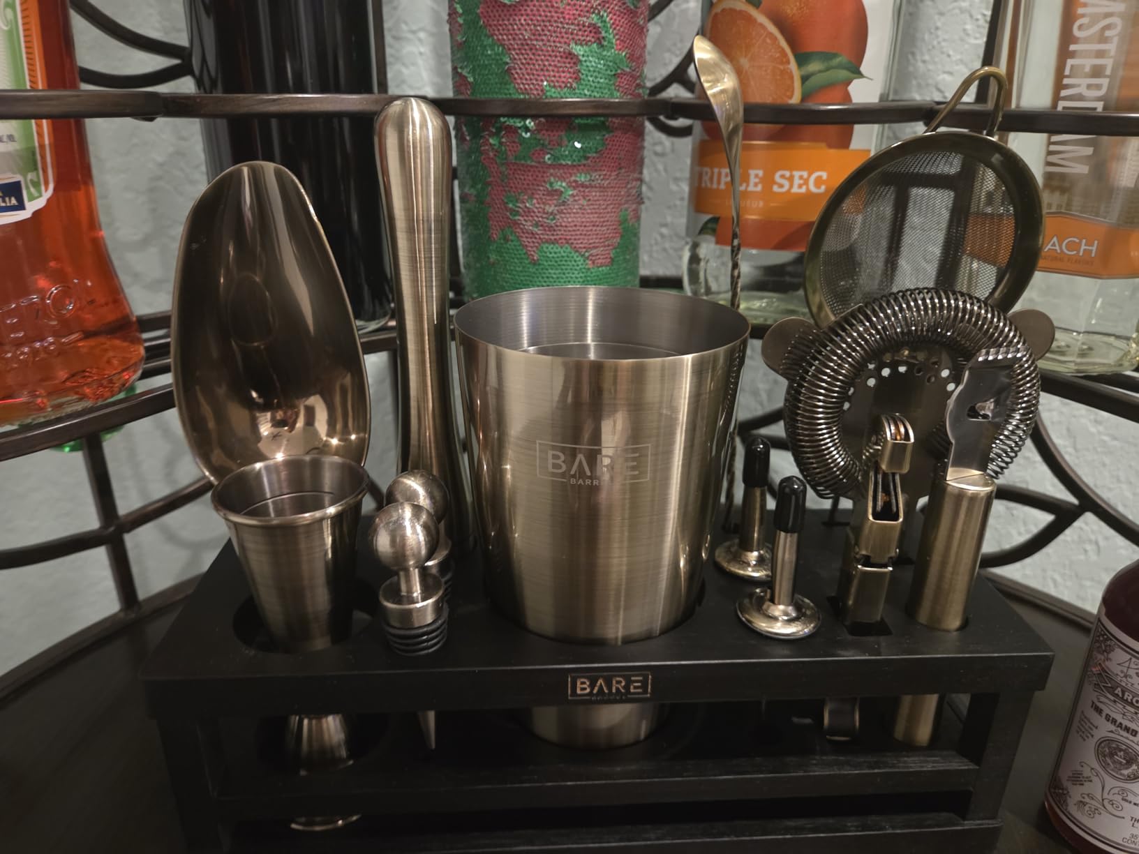 BARE BARREL Mixology Bartender Kit Bar Set | 16-Piece Cocktail Shaker Set | Martini Barware Mixing Tools for Home Bartending | Incl. 35 Recipe Cards | Gift Set (28oz Boston Shaker, Silver/Black) customer photo 1