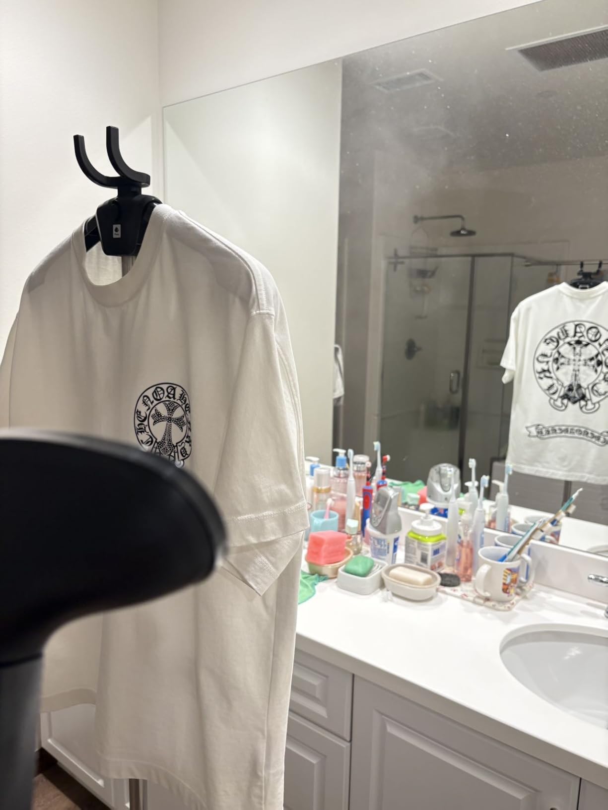 Steamer for Clothes, Jenaely 1500W Standing Garment Steamers, 35s Fast Heat-up, 80 Mins of Continuous Powerful Steam with 2.8L Water Tank, Pants Clip & Children's Clothing Hanger customer photo 1