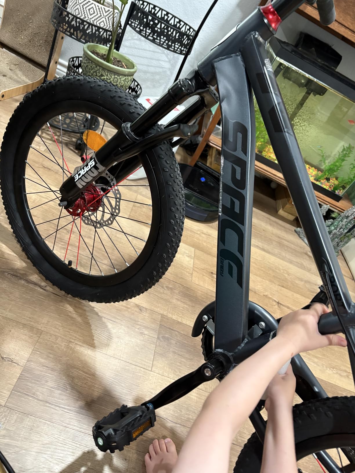 Kids Bike - 18 20 Inch Bike for Boys and Girls Bicycle with Adjustable Seat and Handbrake, Bikes for Kids 5-13 customer photo 2