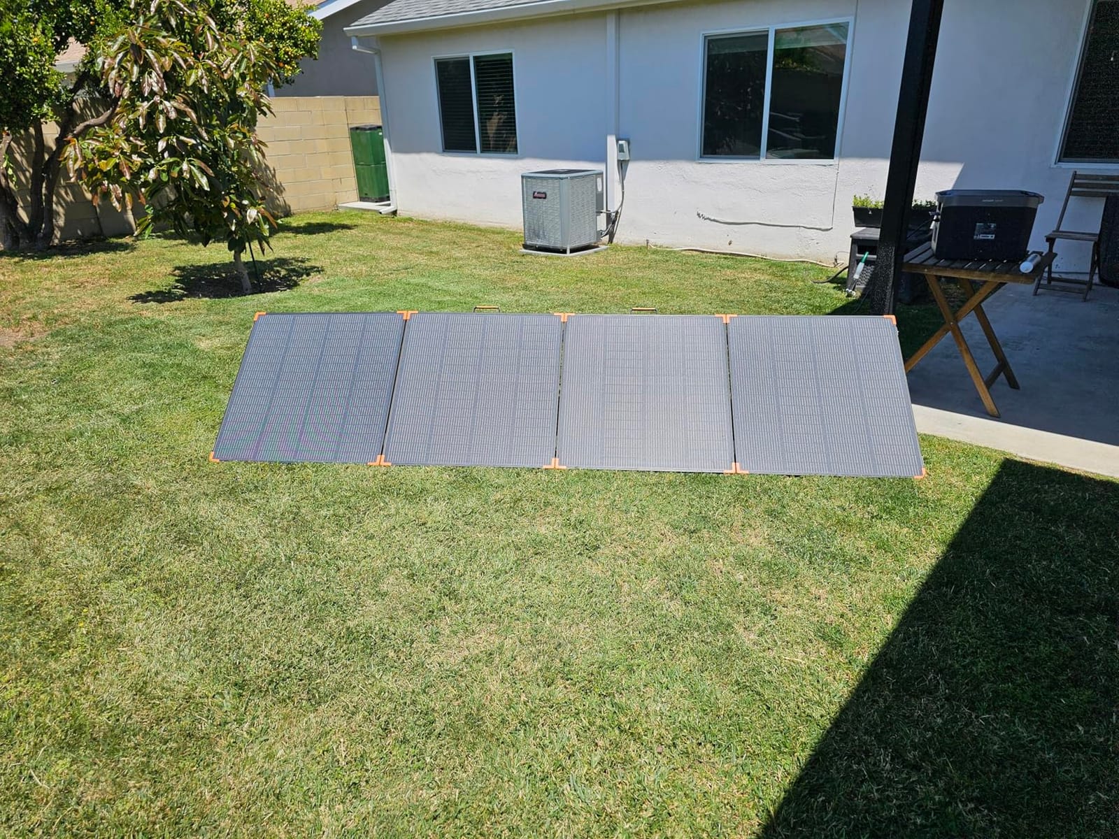 ZOUPW 450W Portable Solar Panel N-Type 16BB for Power Station | 25% Efficiency Foldable Solar Panel for EcoFlow Delta/Anker C1000/Jackery/Bluetti, IP68 Waterproof for Offgrid RV Power Backup customer photo 2