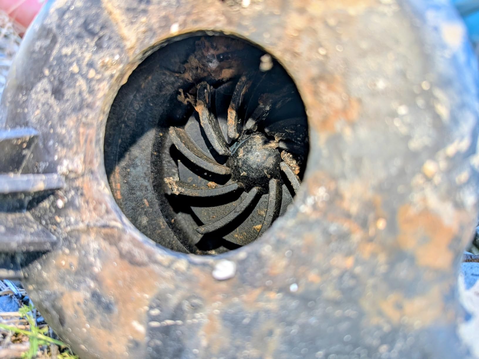 Acquaer 3/4 HP Submersible Sewage Pump 6400 GPH Cast Iron Effluent Pump customer photo 2
