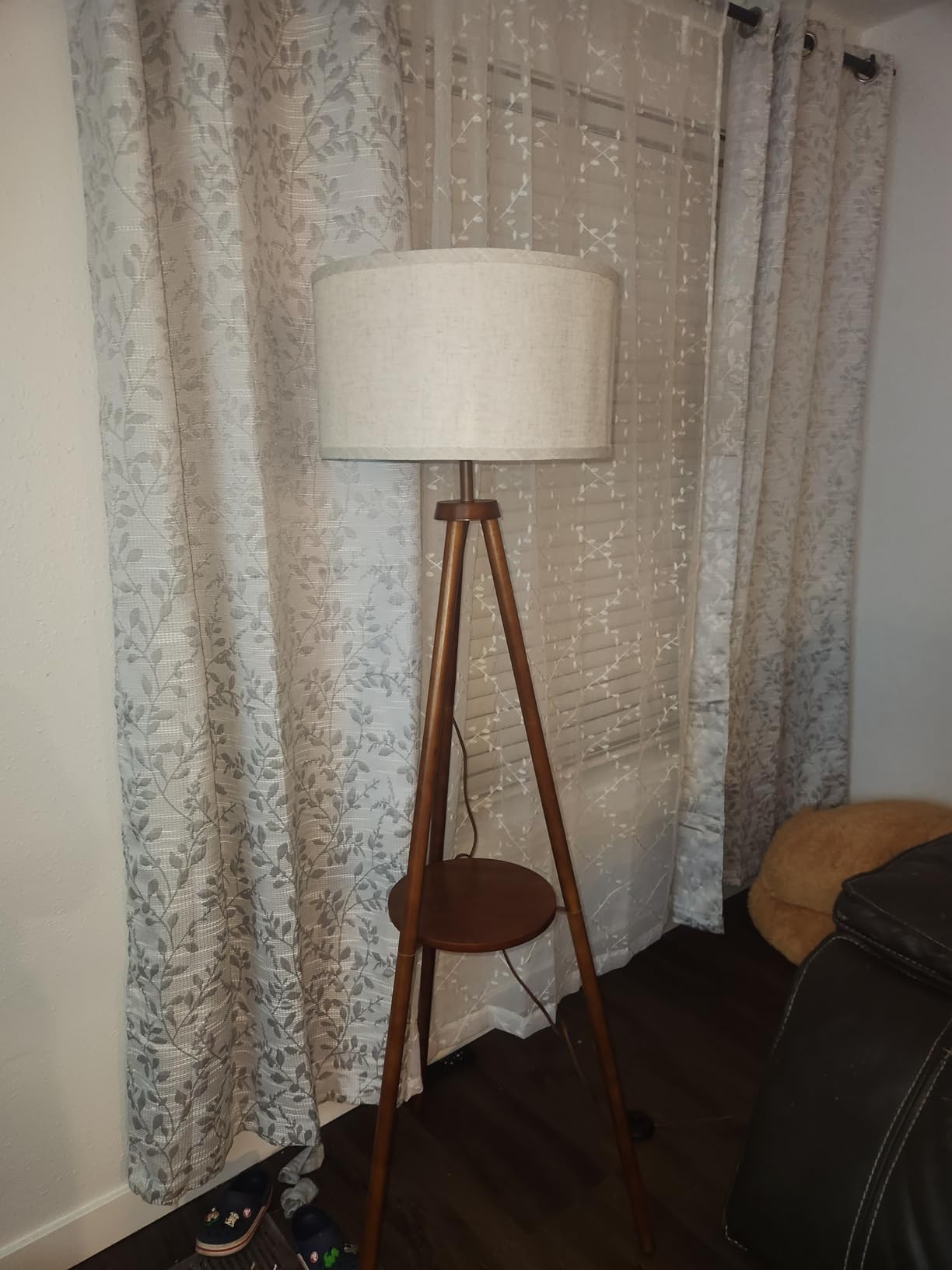 EOEYYOYB Floor Lamps for Living Room, Modern Standing Lamp with Shelf, 3 Color Temperature Led Bulb Tall Lamps with Foot Switch for Bedroom and Office, Walnut customer photo 1