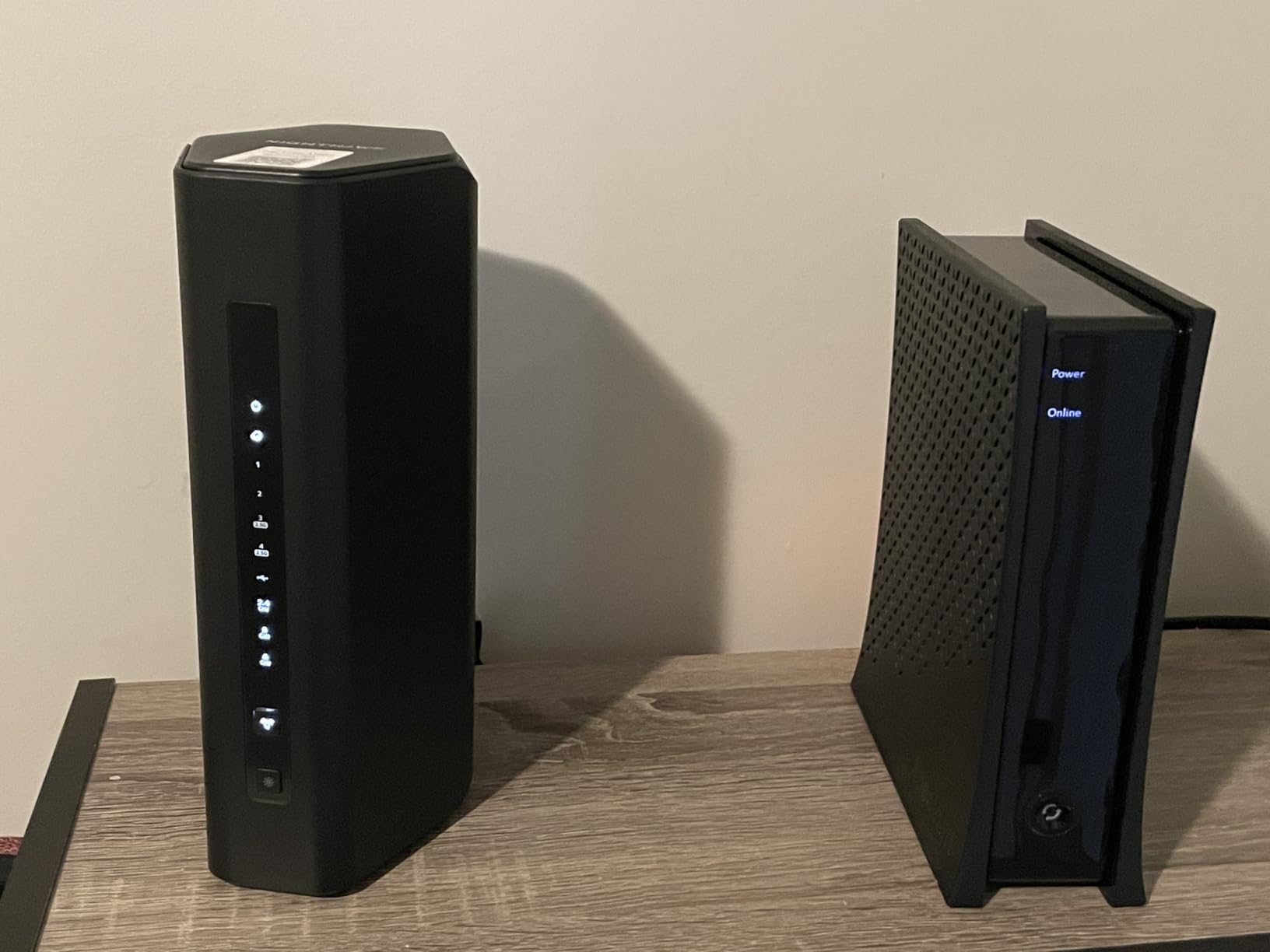 NETGEAR Nighthawk WiFi 7 Router (BE9300) – Router Only, 9.3Gbps Wireless Speed, 2.5 Gigabit Internet Port, Tri-Band for Gaming, Covers 2,500 sq. ft., 100 Devices, VPN – Free Expert Help customer photo 2