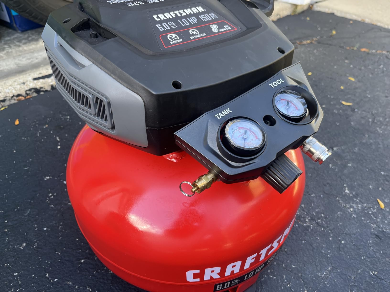 CRAFTSMAN 6 Gallon 150 PSI Oil-Free Pancake Air Compressor CMXECXA02106410 | 2.6 SCFM at 90 PSI with Dual Couplers for Nailers, Tire Inflation, and Woodworking customer photo 2