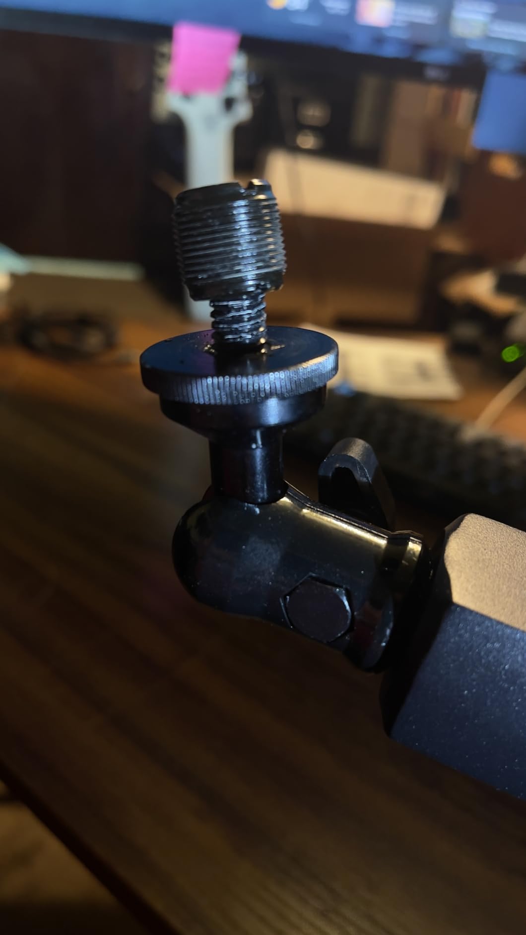 Shure by Gator Deluxe Low-Profile Desktop Mic Boom Arm (SH-BROADCAST2) | Fully Adjustable, Low-profile boom arm provides a clear view for podcasts and streaming. Compatible with MV7, SM7B & More customer photo 1