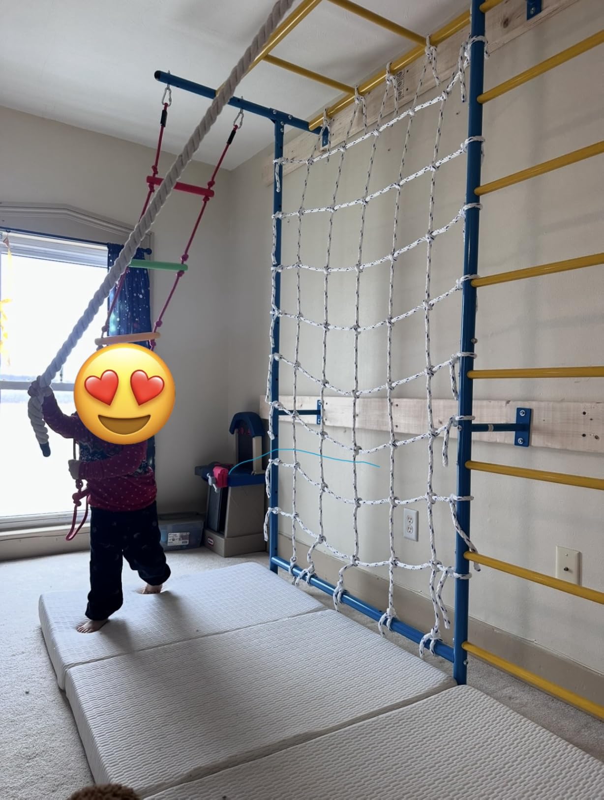 VEVOR Indoor Jungle Gym for Toddlers, 7-in-1 Climbing Playset with Carbon Steel Swedish Ladder, Wall Ladder, Pull-Up Bar, Rope Ladder, and Gymnastic Rings, Supports 220 lbs, Multicolor customer photo 1