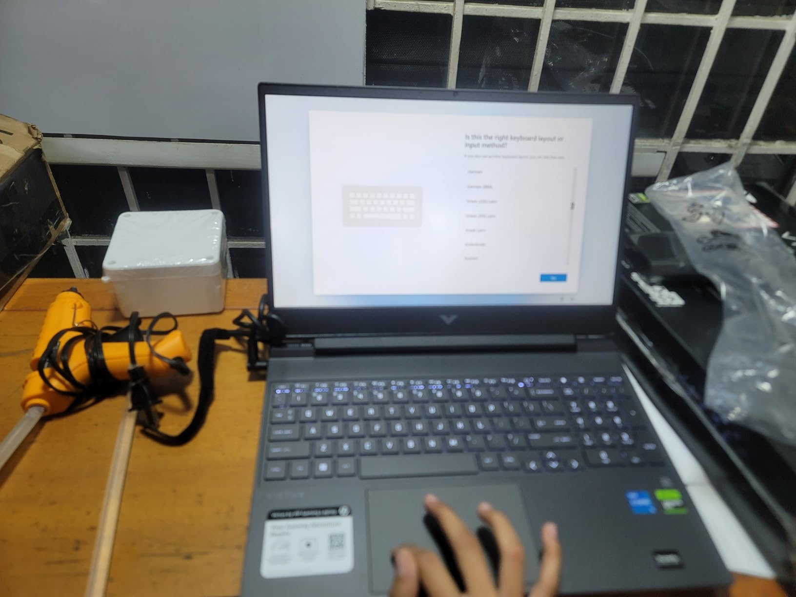 HP Victus 15.6 inch FHD 144Hz Gaming Laptop Intel Core i5-13420H NVIDIA GeForce RTX 4050 6GB, 16GB DDR4 512GB SSD Mica Silver (2024) customer photo 1